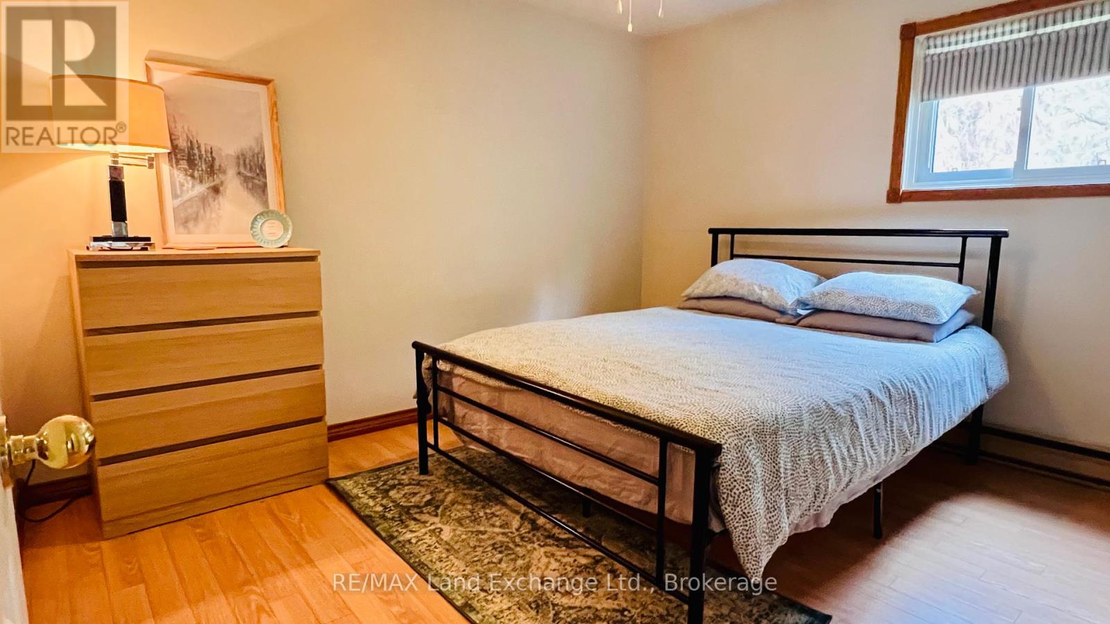 401 Oki Court, Huron-Kinloss, Ontario  N2Z 2X3 - Photo 16 - X12220802