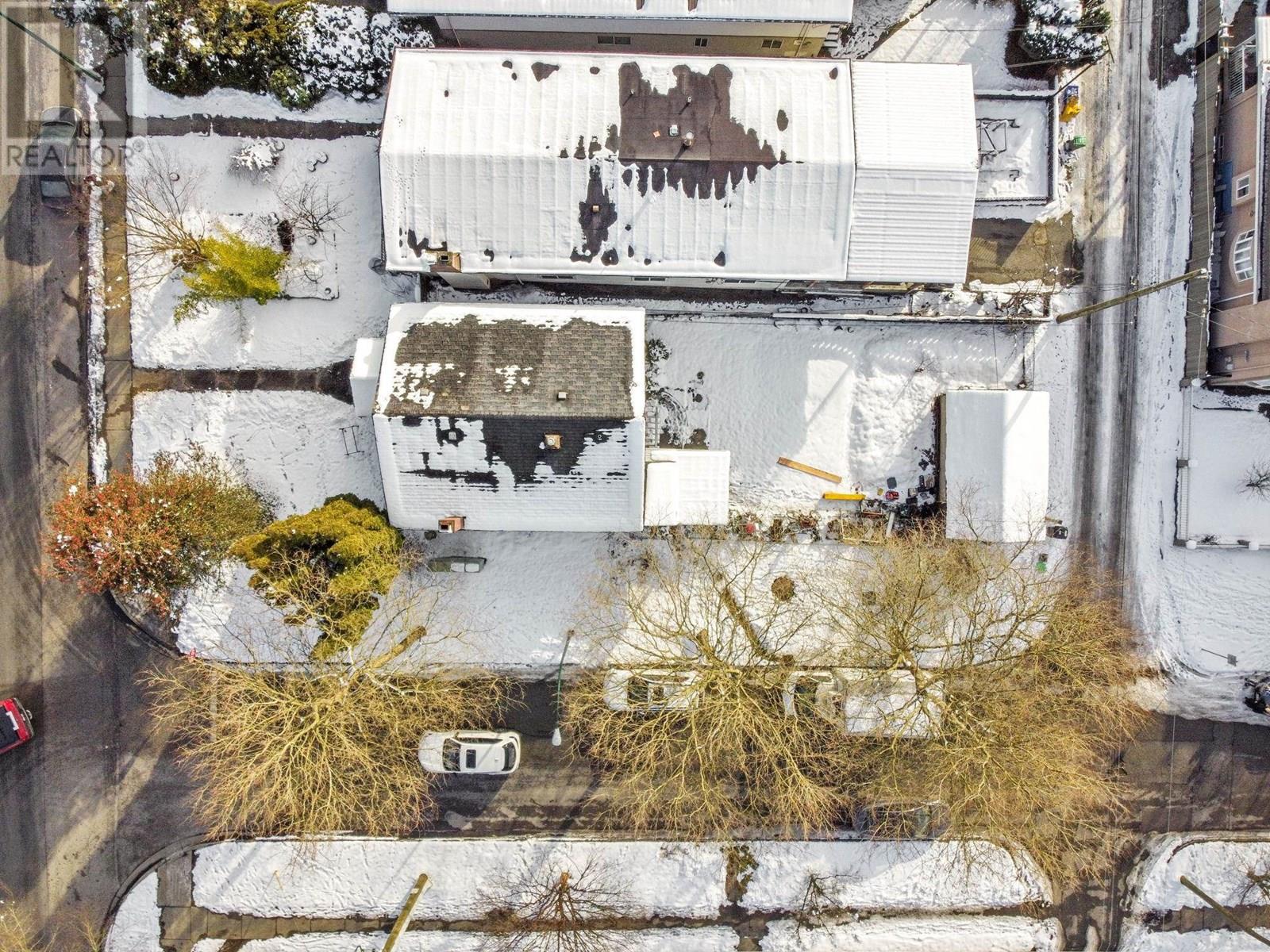 Listing Picture 22 of 25 : 4307 NANAIMO STREET, Vancouver / 溫哥華 - 魯藝地產 Yvonne Lu Group - MLS Medallion Club Member