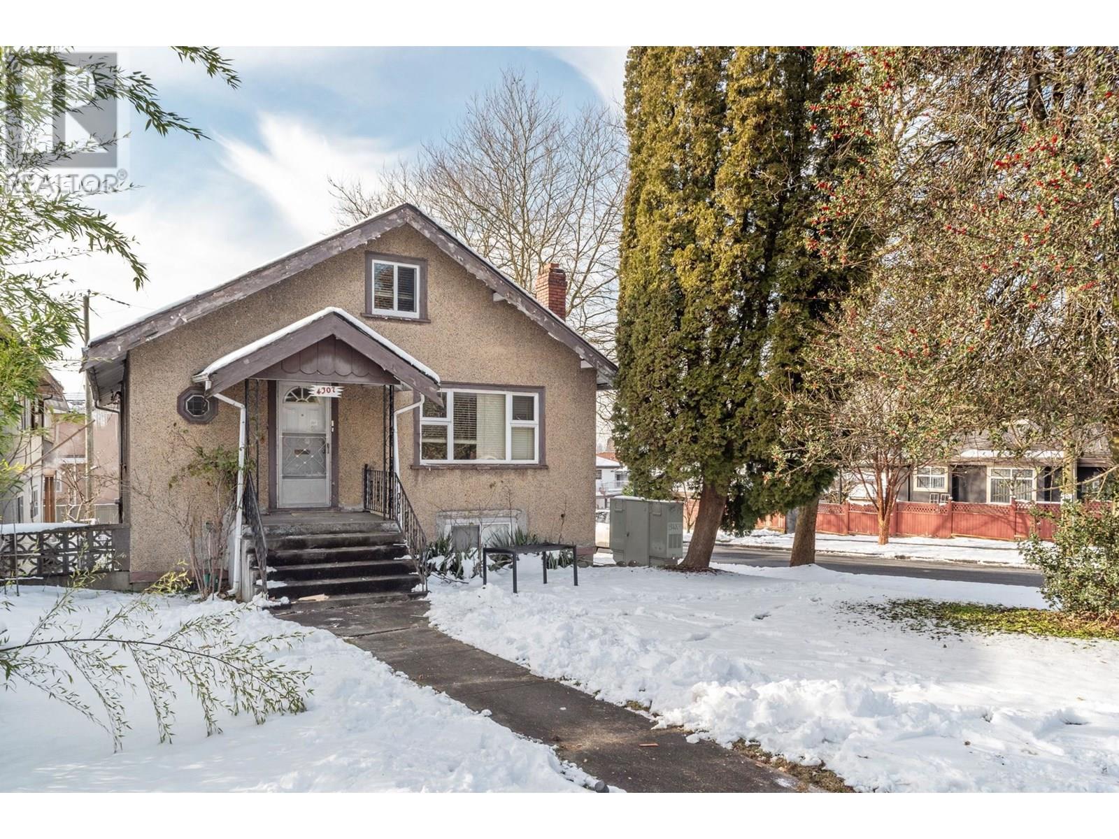 Listing Picture 8 of 25 : 4307 NANAIMO STREET, Vancouver / 溫哥華 - 魯藝地產 Yvonne Lu Group - MLS Medallion Club Member