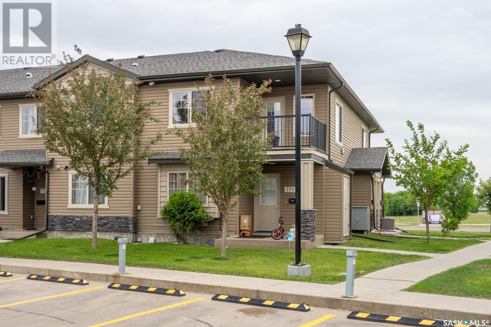 171 5079 James Hill ROAD, Regina, Saskatchewan