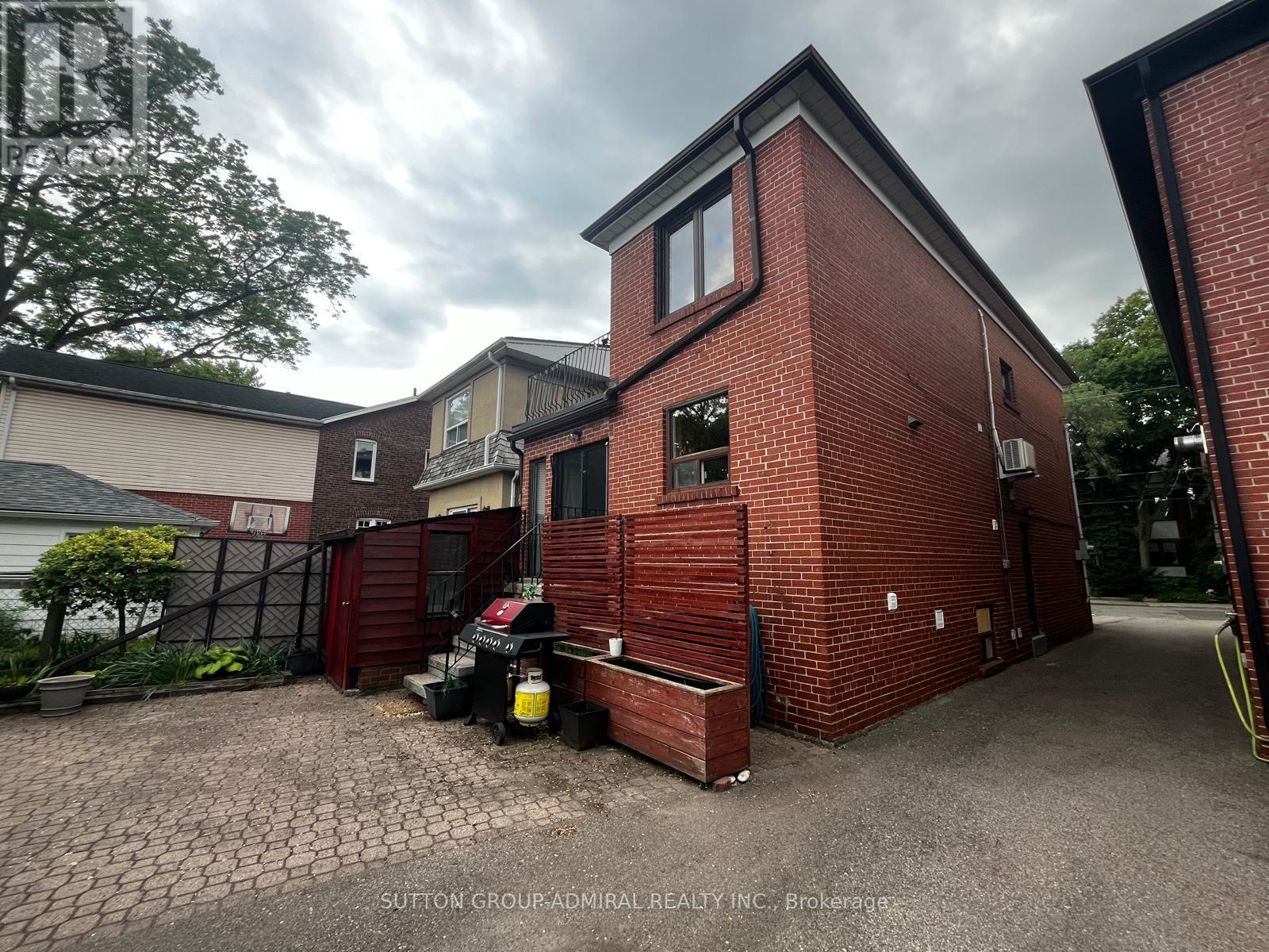 137 Evelyn Avenue, Toronto (High Park North), Ontario  M6P 2Z6 - Photo 26 - W12088376