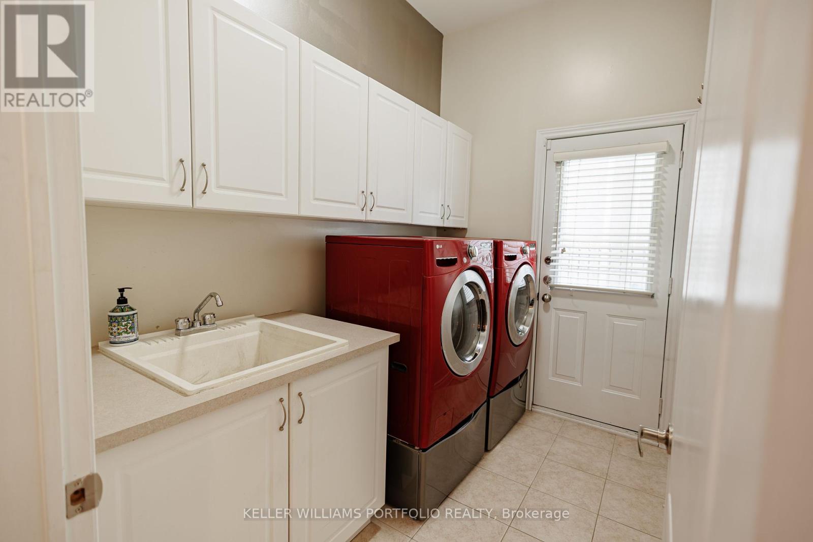 26 Louvain Drive, Brampton, Ontario  L6P 1W6 - Photo 17 - W12172356