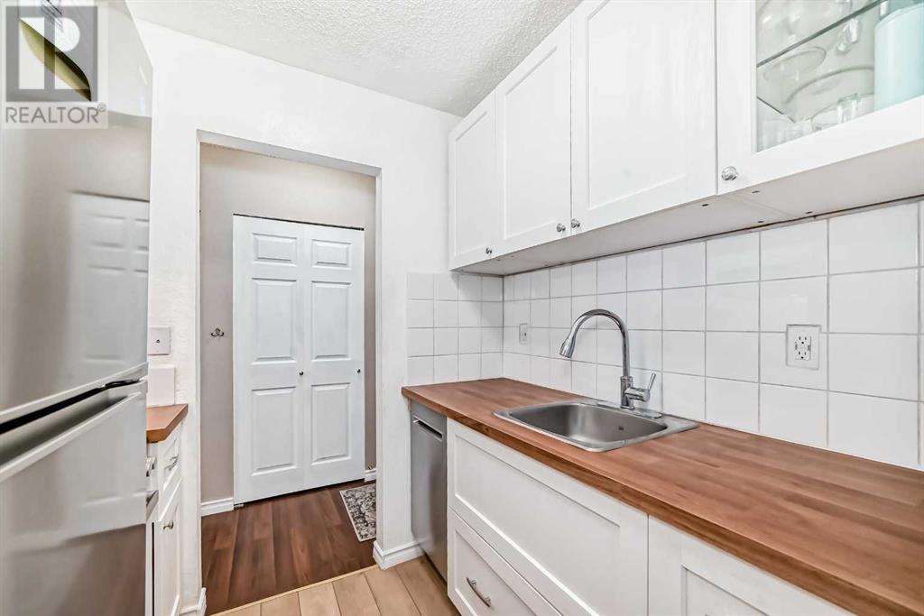 Property at 203, 1113 37 Street SW image 5