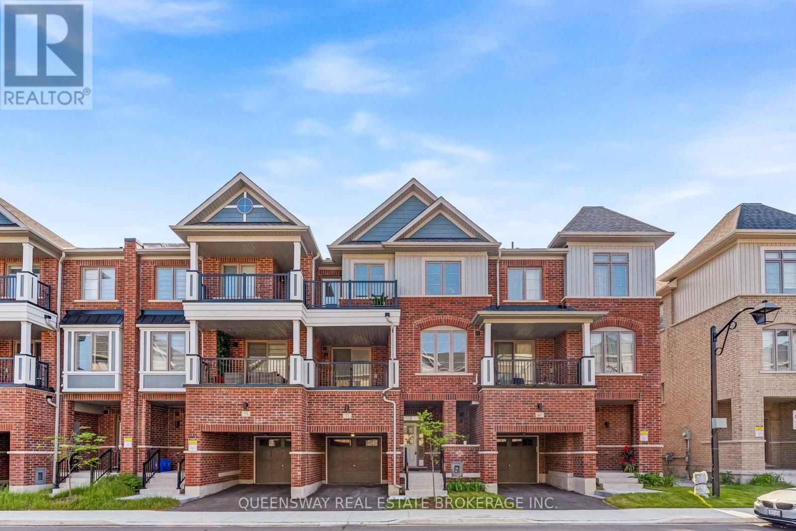 71 WATERSIDE WAY, whitby (port whitby), Ontario