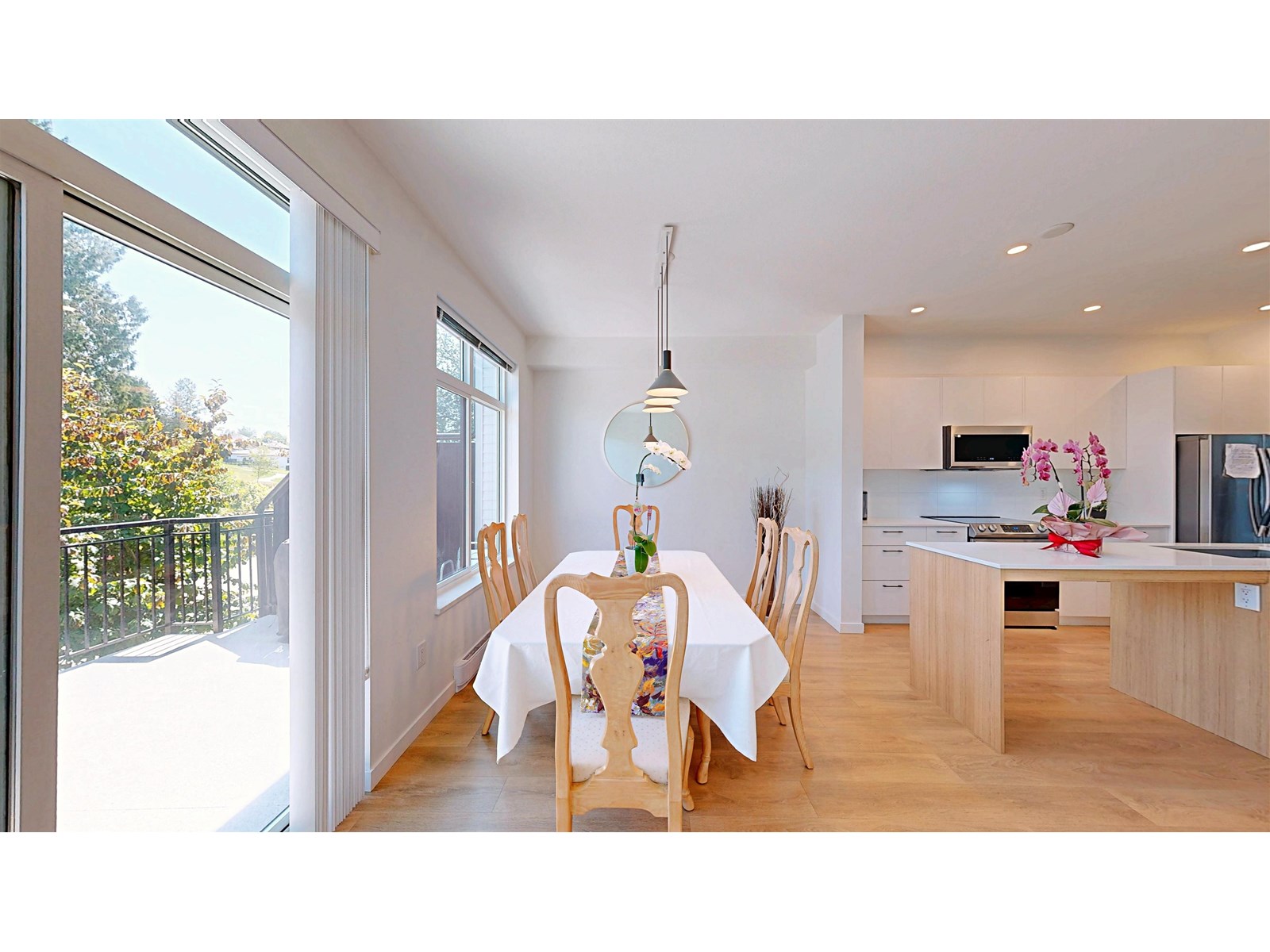 130 15235 Sitka Drive, Surrey, British Columbia  V3S 0A9 - Photo 9 - R3015308