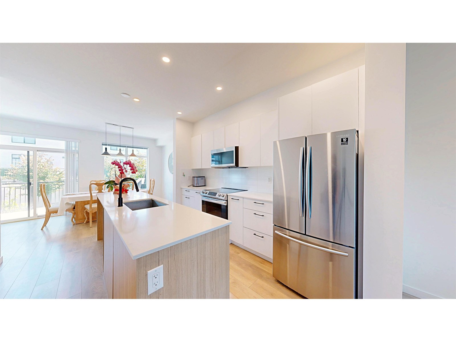 130 15235 Sitka Drive, Surrey, British Columbia  V3S 0A9 - Photo 11 - R3015308