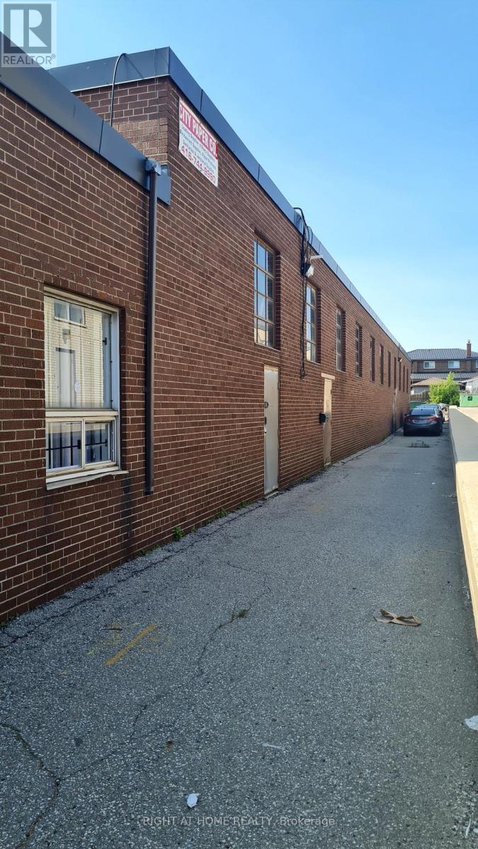 306B EDDYSTONE AVENUE, Toronto, Ontario