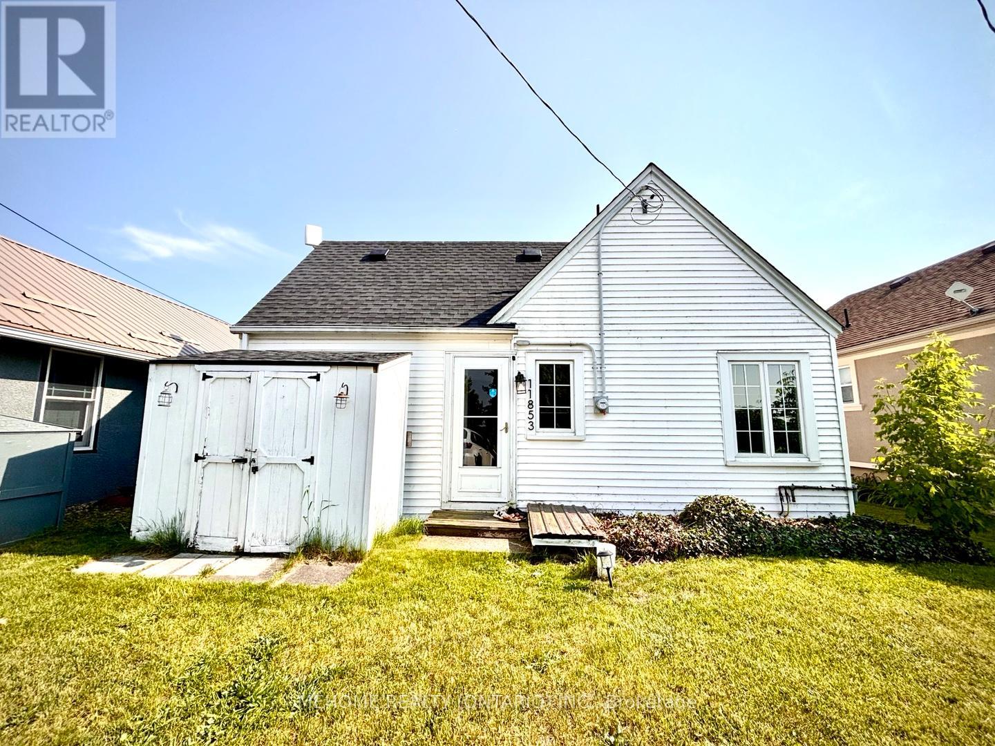 Property at 11853 LAKESHORE ROAD image 4