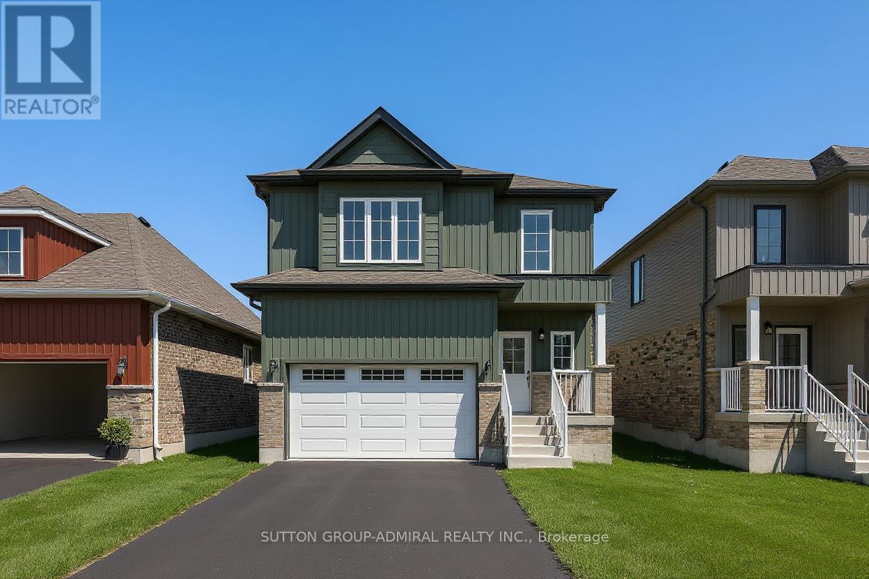 Property at 32 HILLCROFT WAY image 1