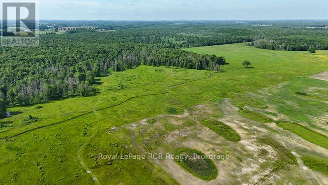 202122 21 Highway, Georgian Bluffs, Ontario  N4K 5N7 - Photo 45 - X12220957