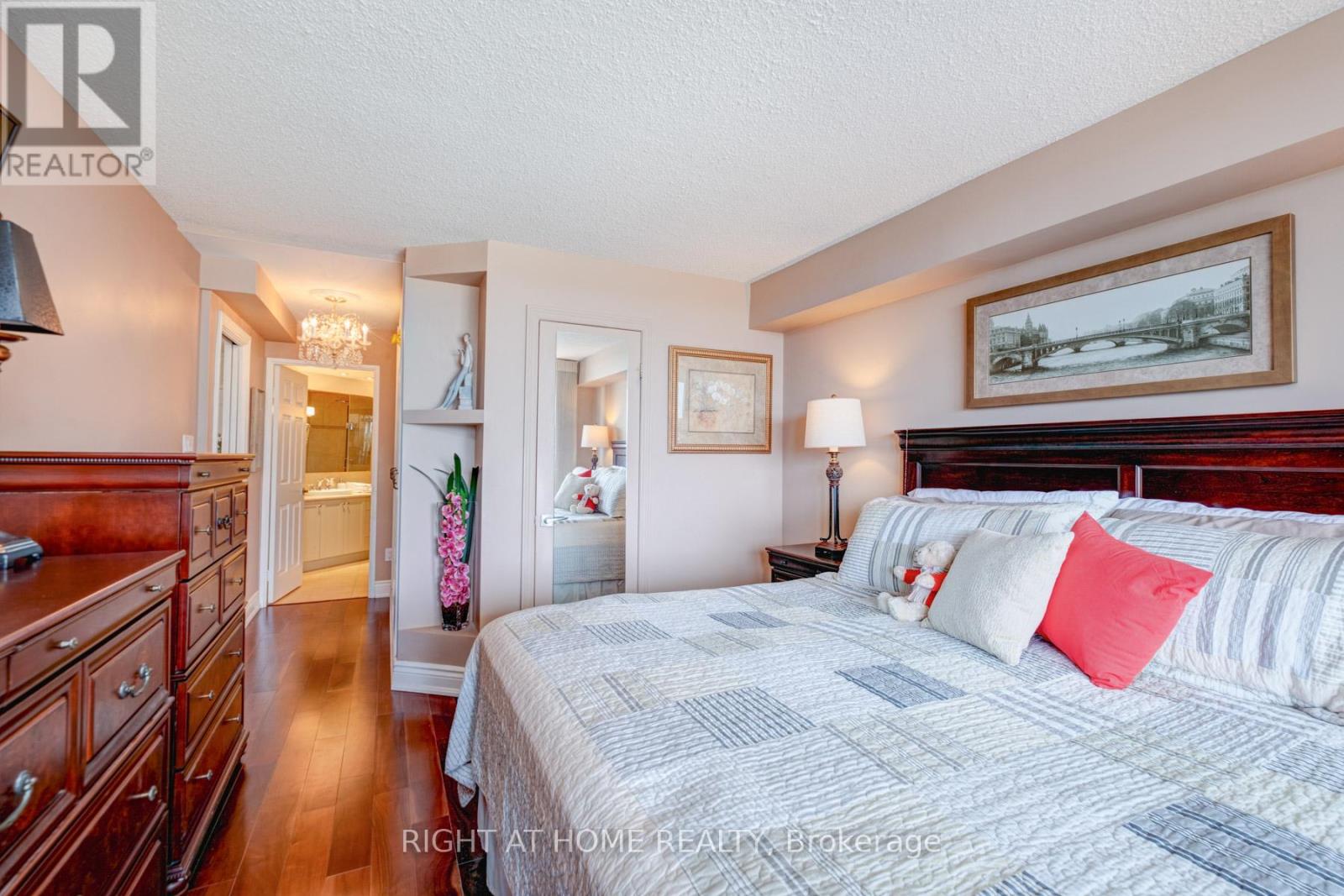 818 - 25 Austin Drive, Markham (Markville), Ontario  L3R 8H4 - Photo 24 - N12214978