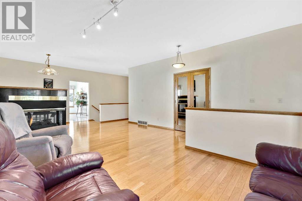 Property at 48 Arbour Ridge Mews NW image 4