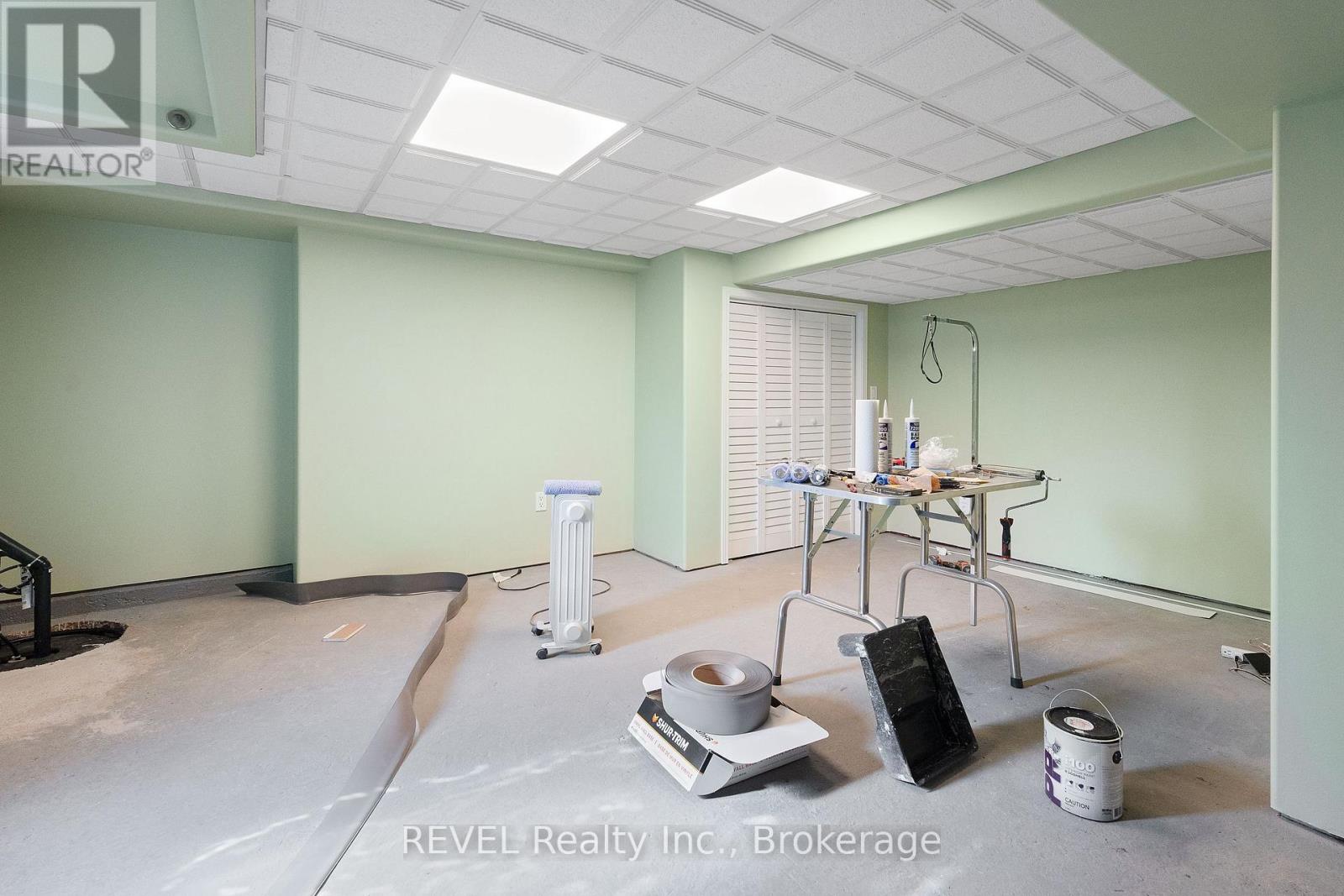 Lower - 6801 Lundys Lane, Niagara Falls, Ontario  L2G 1V6 - Photo 4 - X12221037