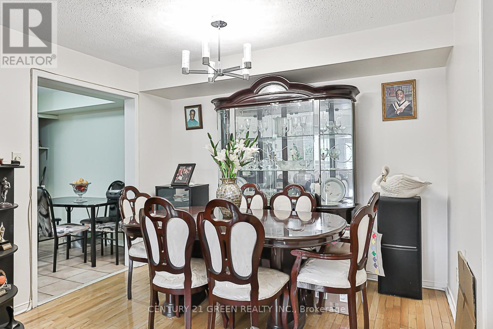 203 - 58 Sidney Belsey Crescent, Toronto, Ontario  M6M 5J2 - Photo 18 - W12200583