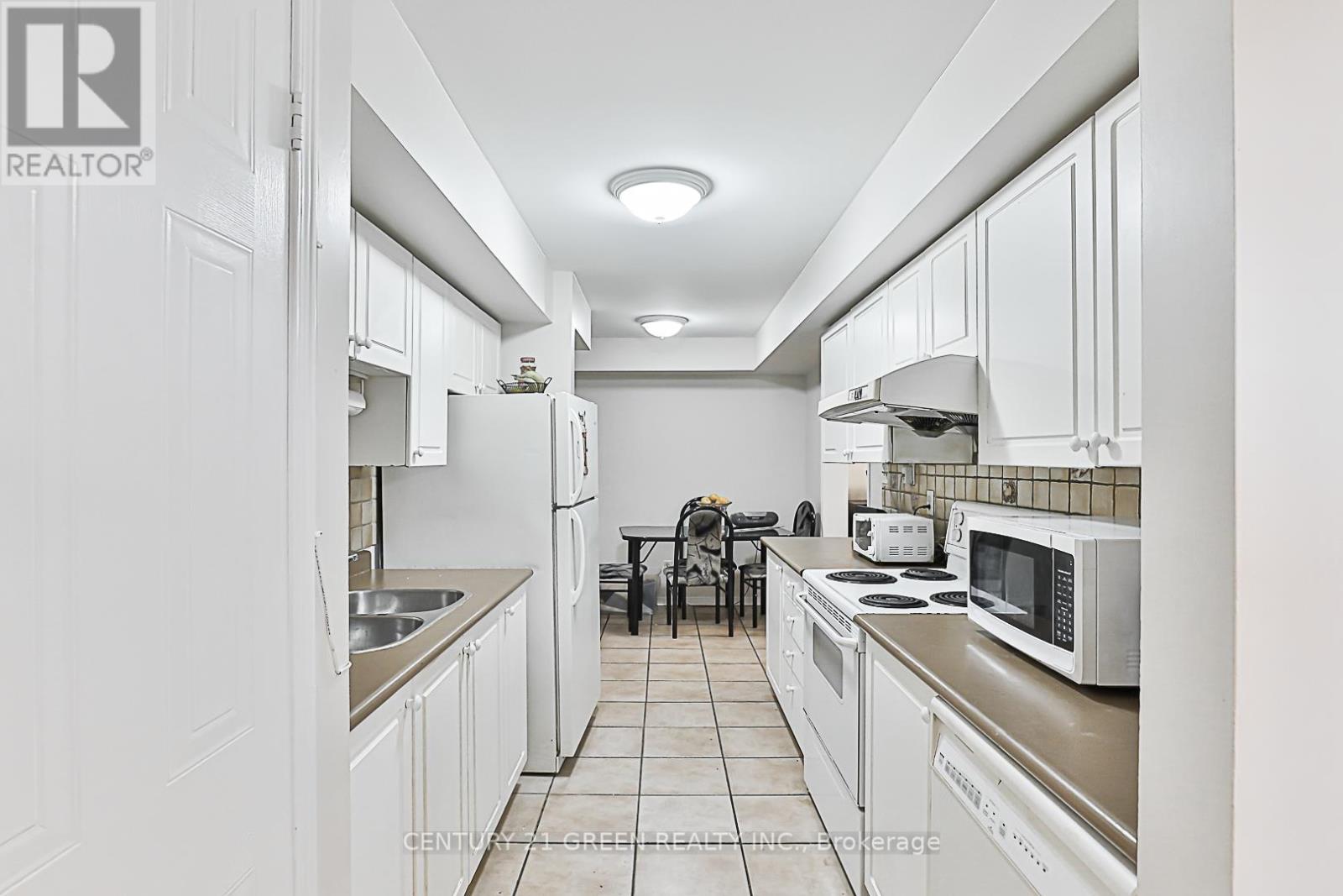203 - 58 Sidney Belsey Crescent, Toronto, Ontario  M6M 5J2 - Photo 20 - W12200583