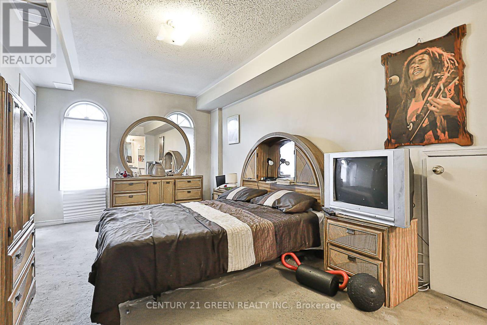 203 - 58 Sidney Belsey Crescent, Toronto, Ontario  M6M 5J2 - Photo 31 - W12200583