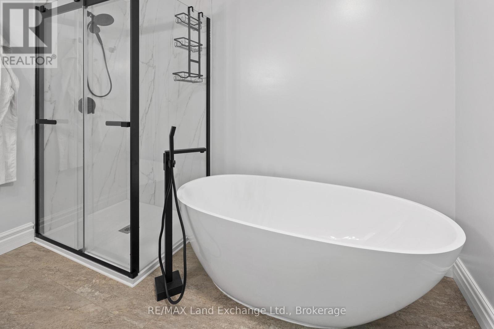 200 Trillium Drive, Saugeen Shores, Ontario  N0H 2C2 - Photo 26 - X12221028