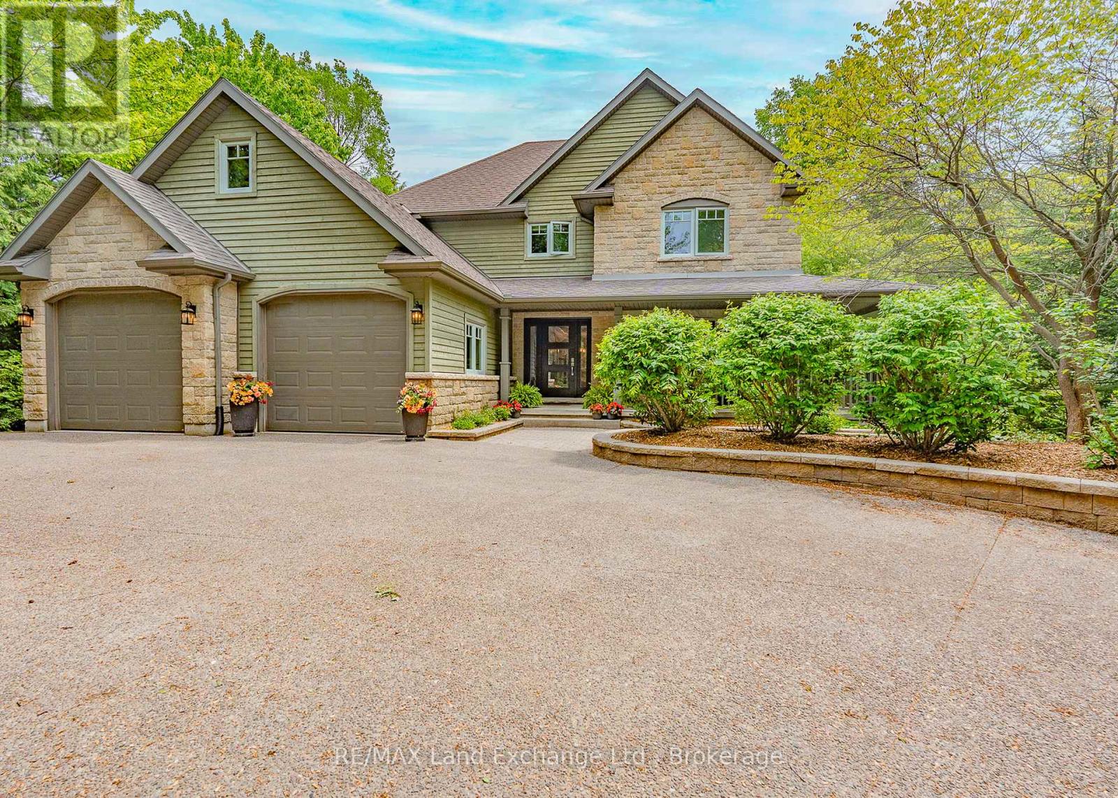 Property at 200 TRILLIUM DRIVE image 3