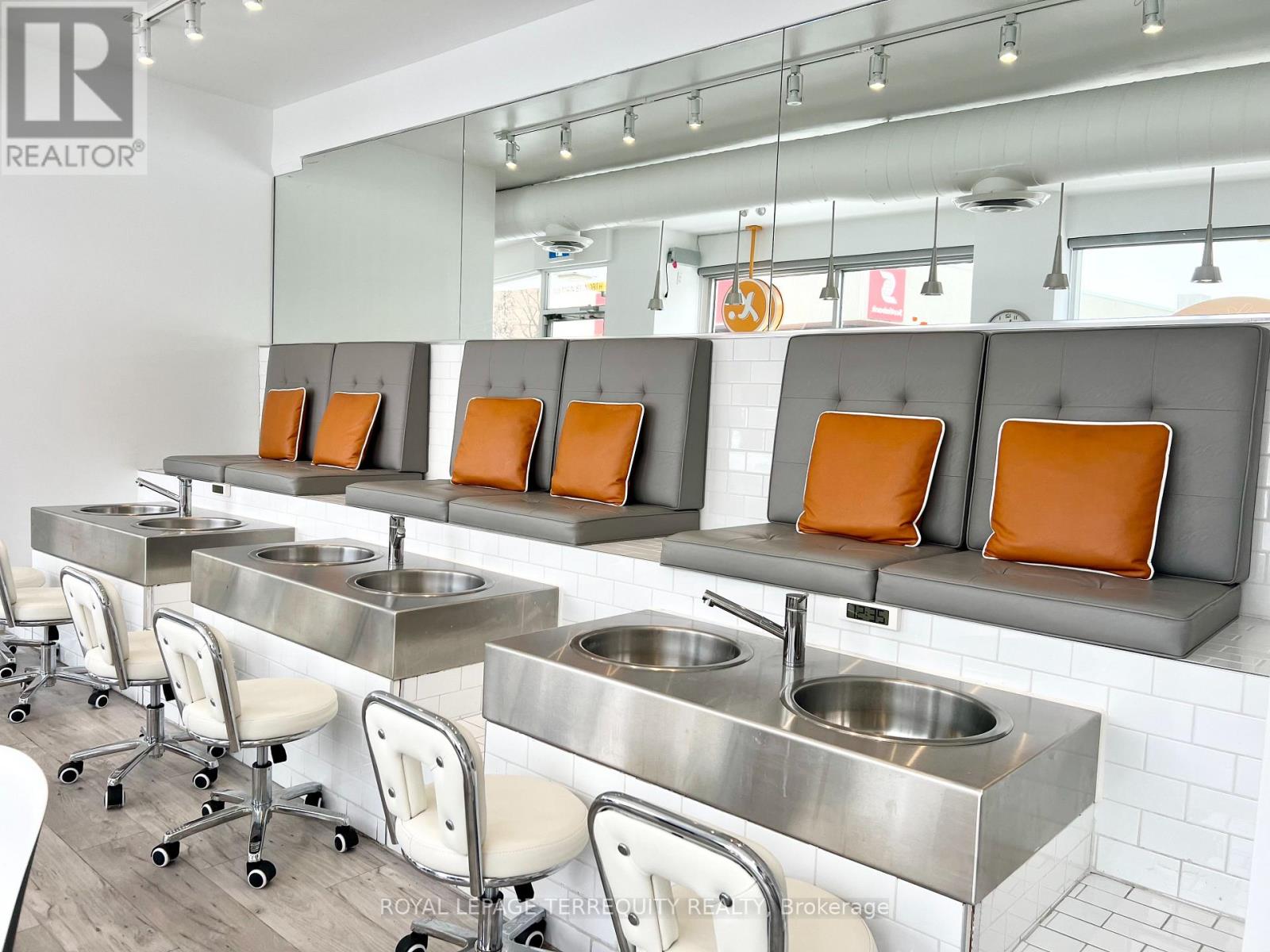 106 Main Street N, Markham, Ontario L3P 1Y1 - Photo 5 - N12096068