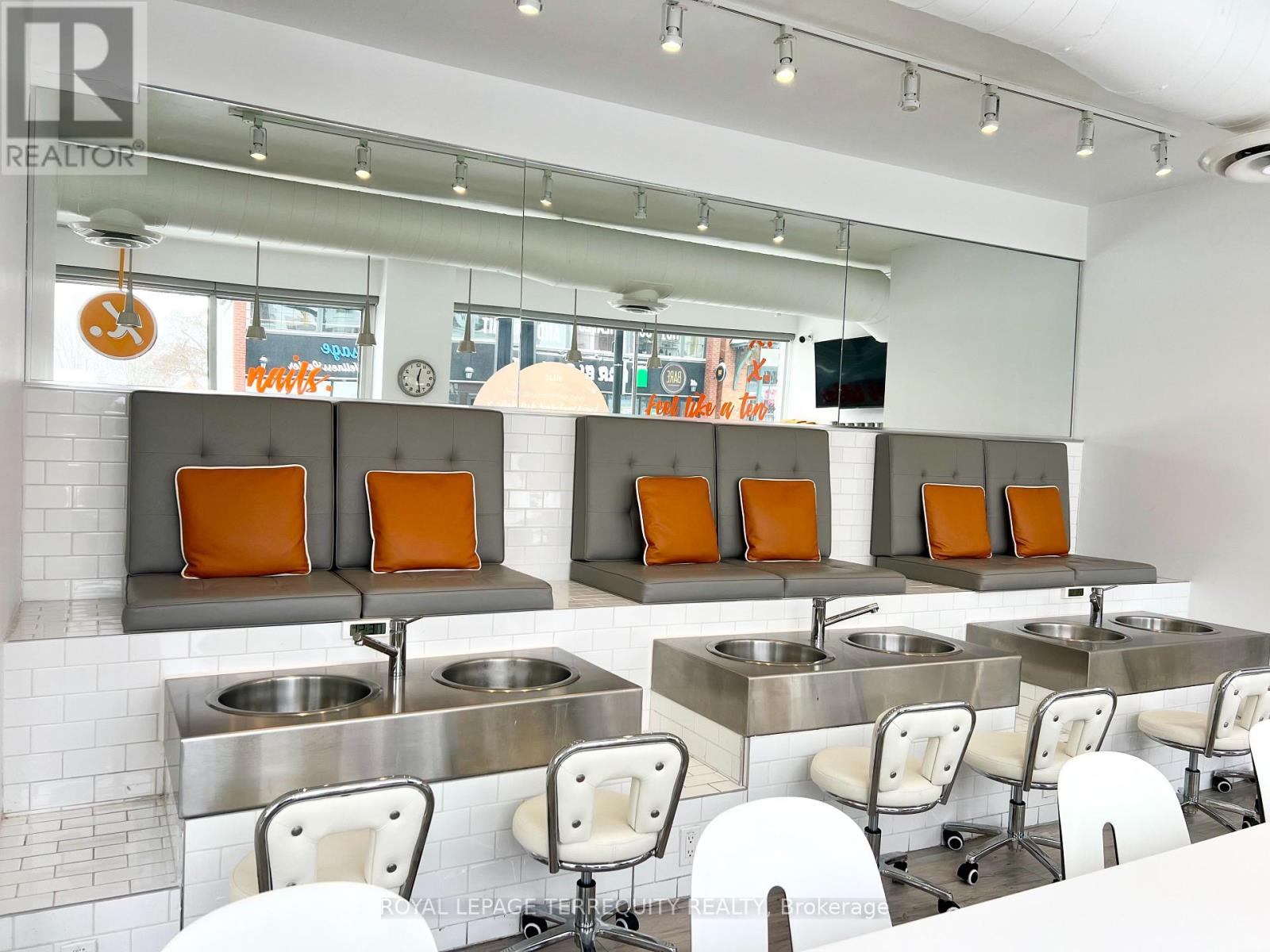 106 Main Street N, Markham, Ontario L3P 1Y1 - Photo 6 - N12096068