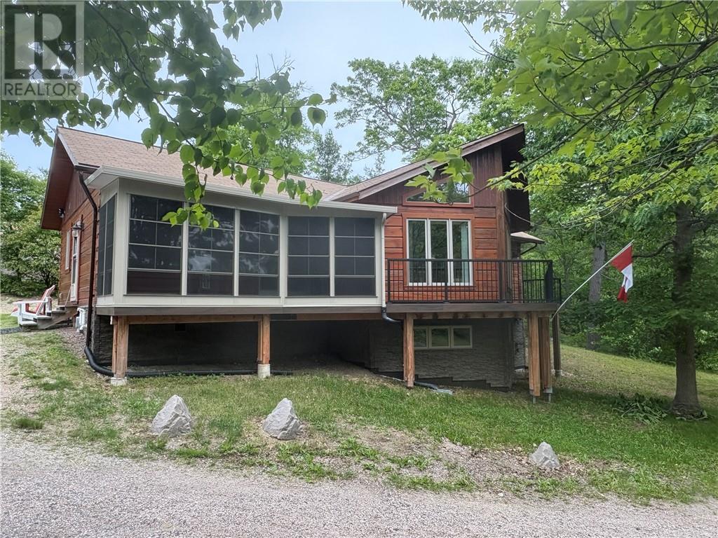 1100 Hwy 637, Killarney, Ontario  P0M 2A0 - Photo 2 - 2121653