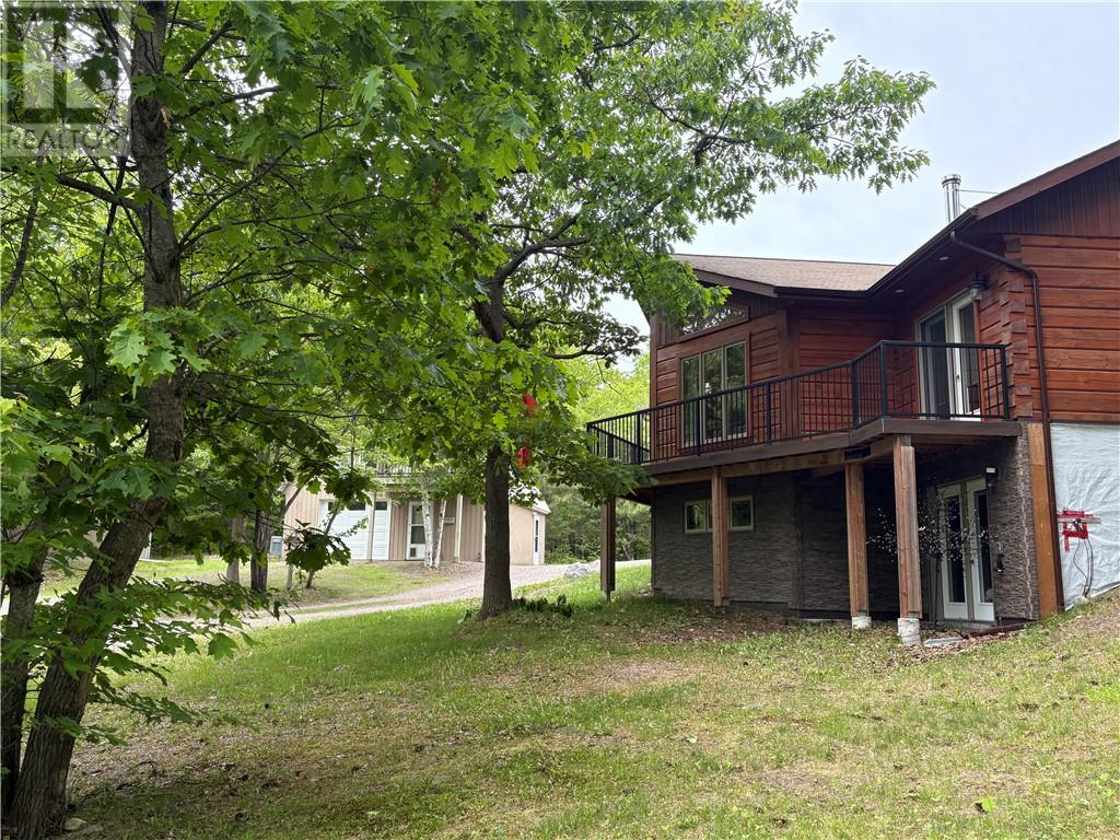1100 Hwy 637, Killarney, Ontario  P0M 2A0 - Photo 4 - 2121653