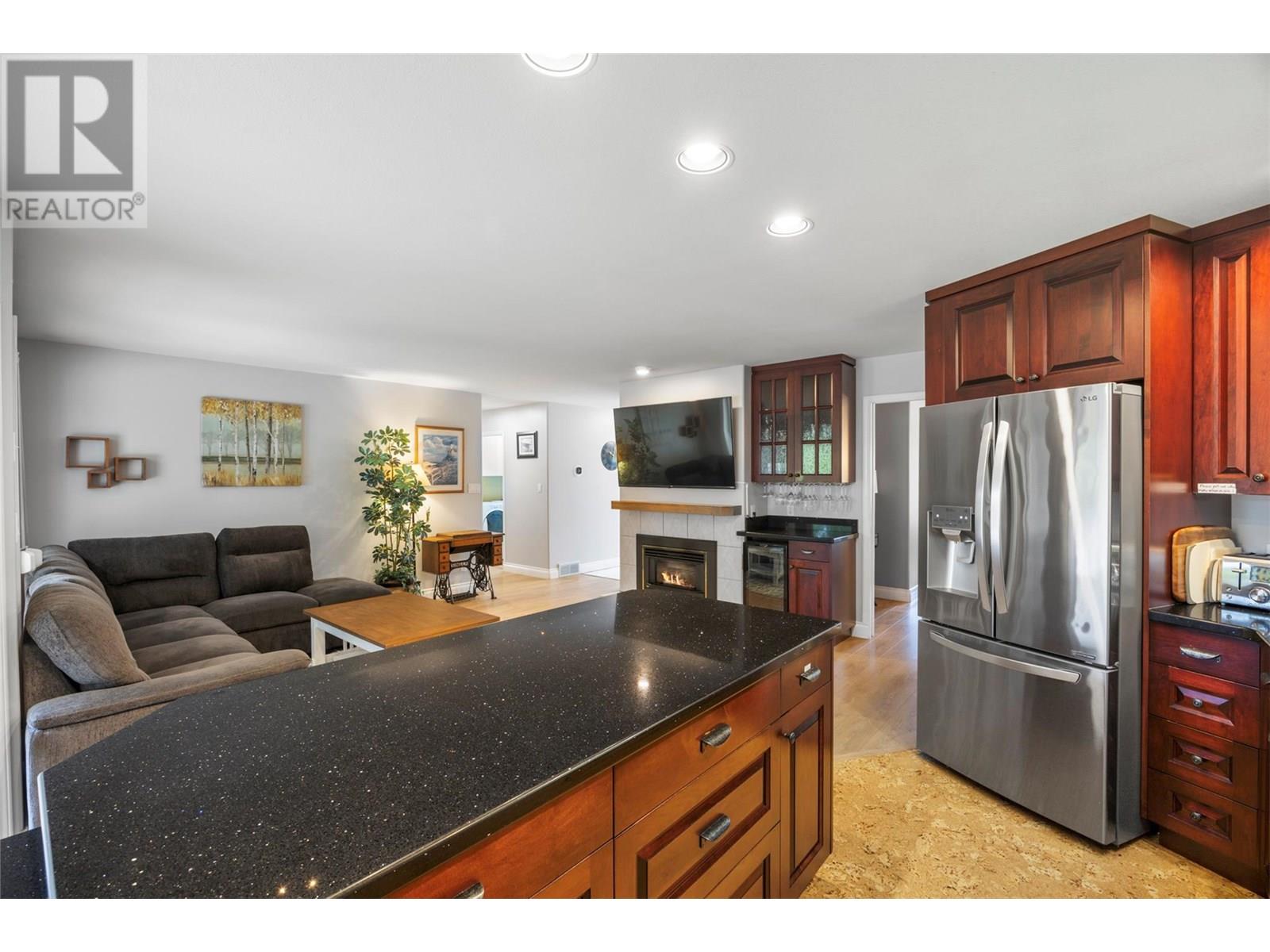 3789 Zinck Road, Scotch Creek, British Columbia  V0E 1M5 - Photo 21 - 10351895