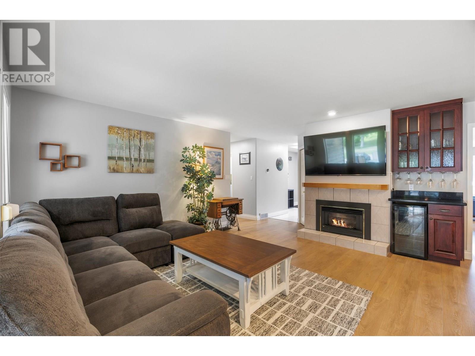 3789 Zinck Road, Scotch Creek, British Columbia  V0E 1M5 - Photo 15 - 10351895