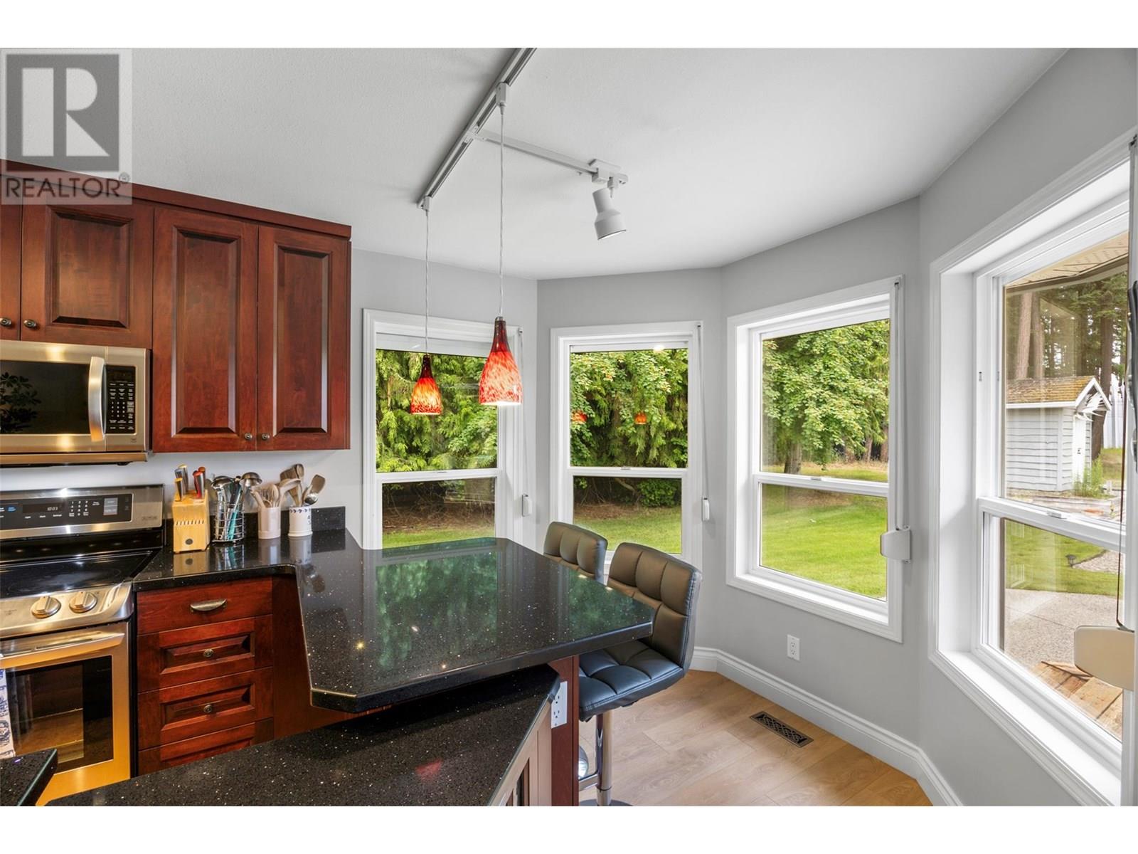 3789 Zinck Road, Scotch Creek, British Columbia  V0E 1M5 - Photo 19 - 10351895