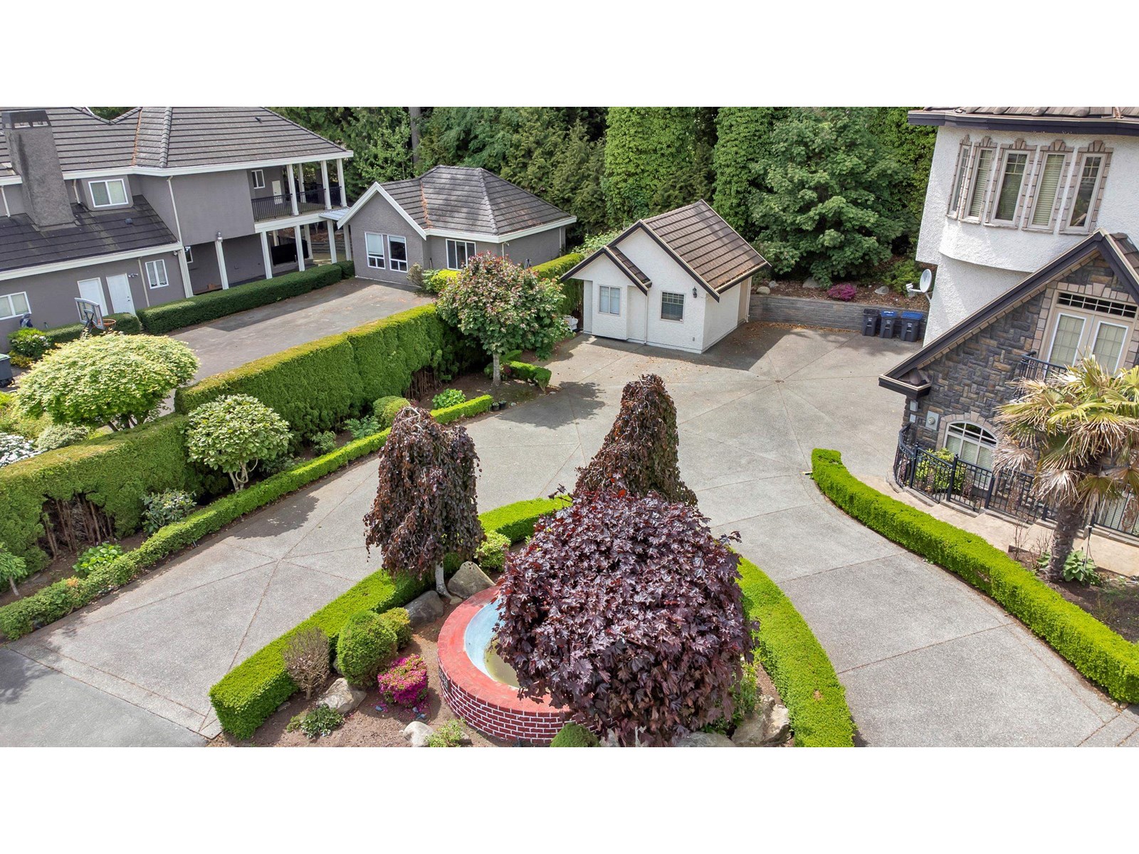 Property at 5545 127 STREET image 5