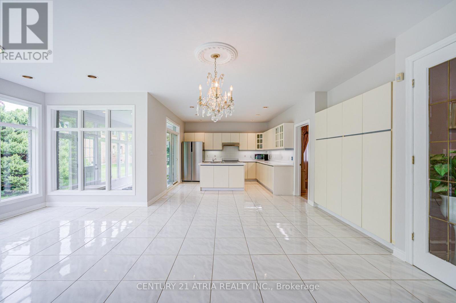 92 Springbrook Drive, Richmond Hill, Ontario  L4B 3P9 - Photo 22 - N12167380
