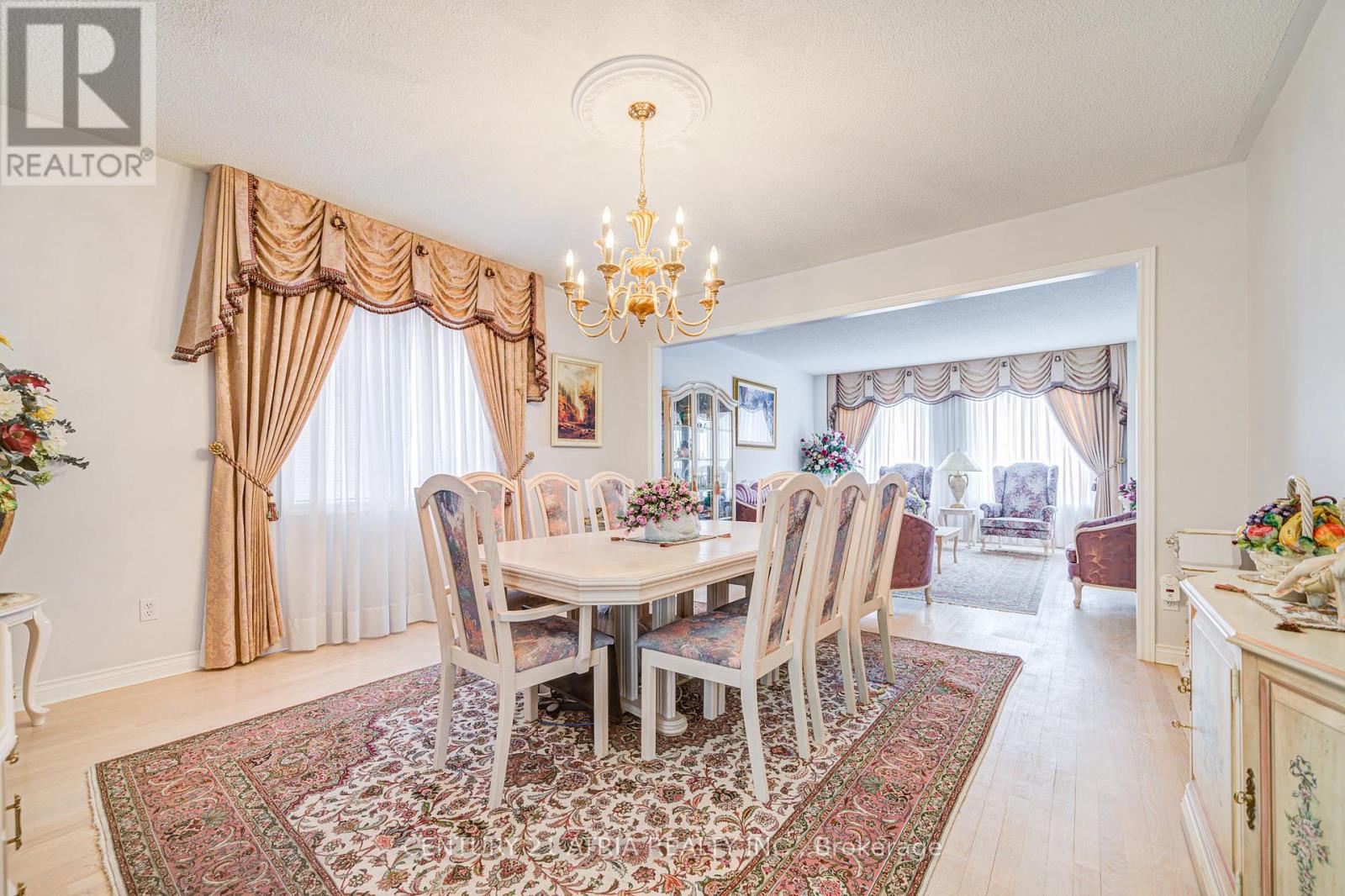 92 Springbrook Drive, Richmond Hill, Ontario  L4B 3P9 - Photo 12 - N12167380