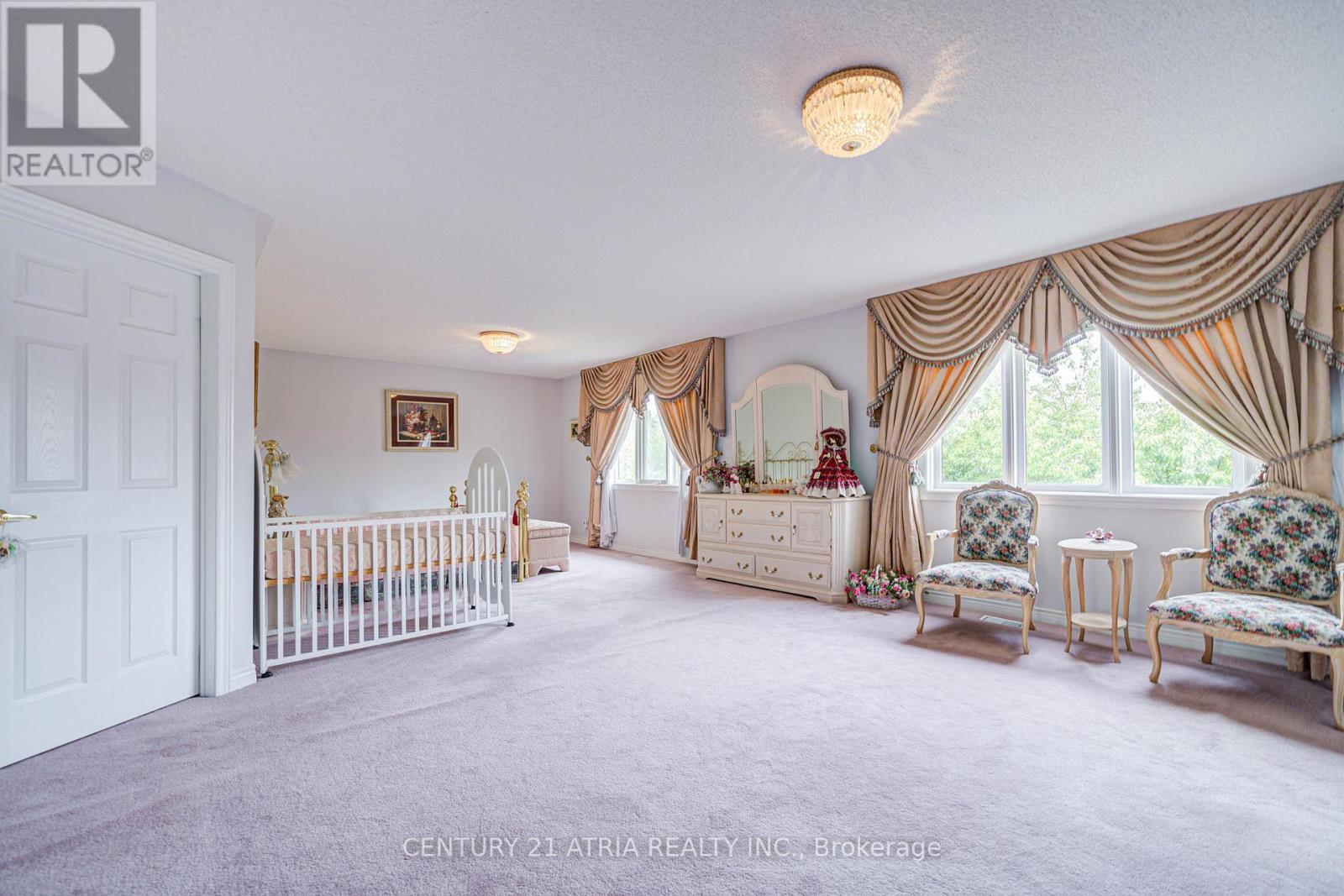 92 Springbrook Drive, Richmond Hill, Ontario  L4B 3P9 - Photo 38 - N12167380