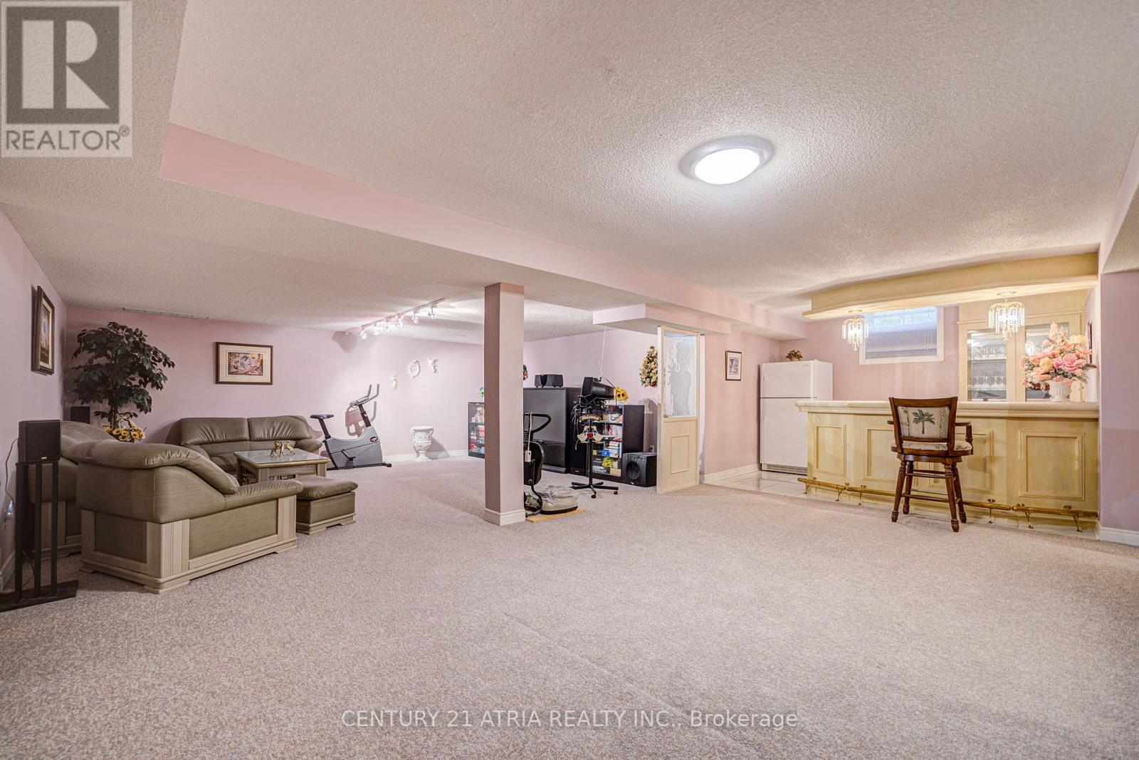 92 Springbrook Drive, Richmond Hill, Ontario  L4B 3P9 - Photo 43 - N12167380