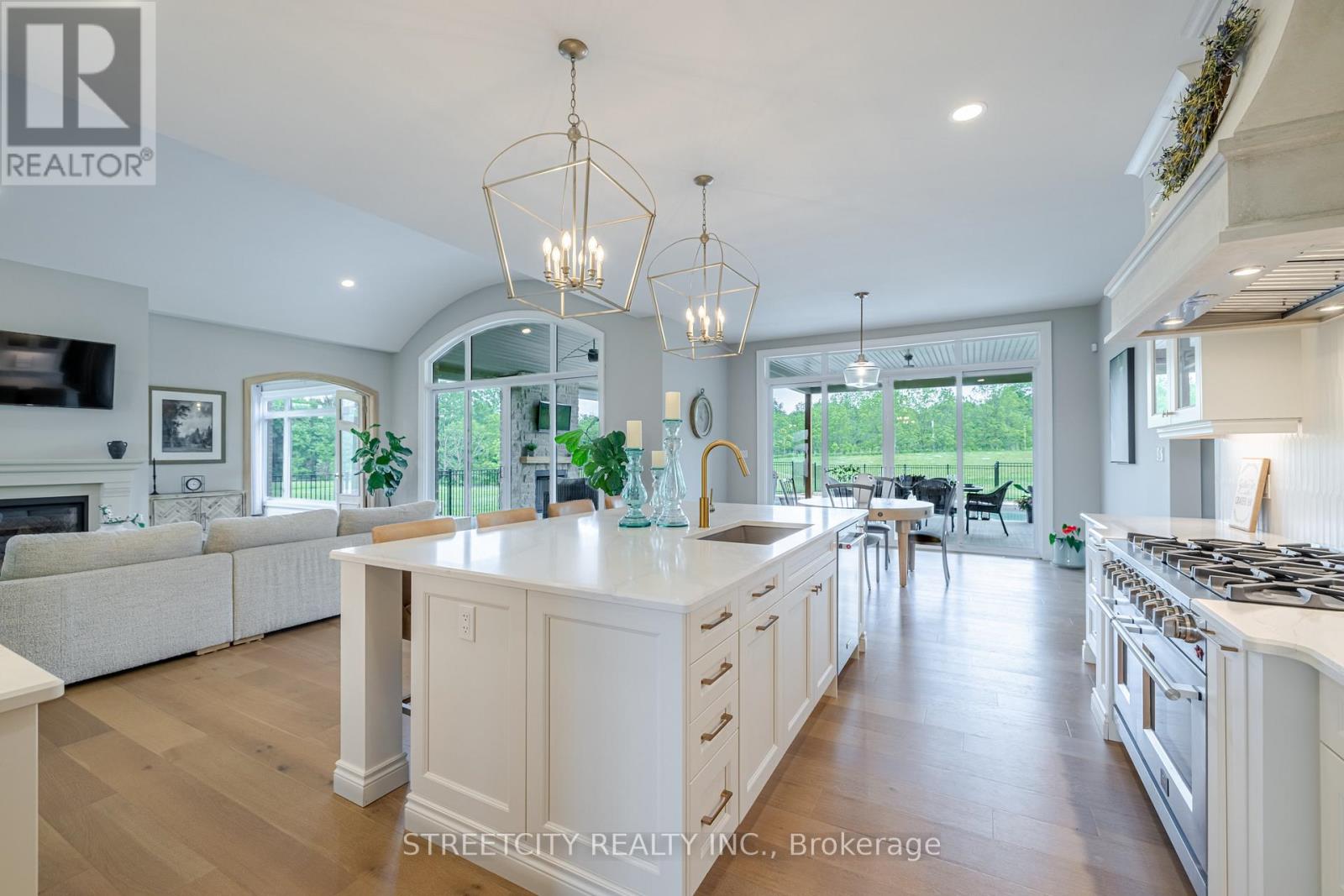 20724 Denfield Road, Middlesex Centre, Ontario  N6H 5L2 - Photo 15 - X12221123