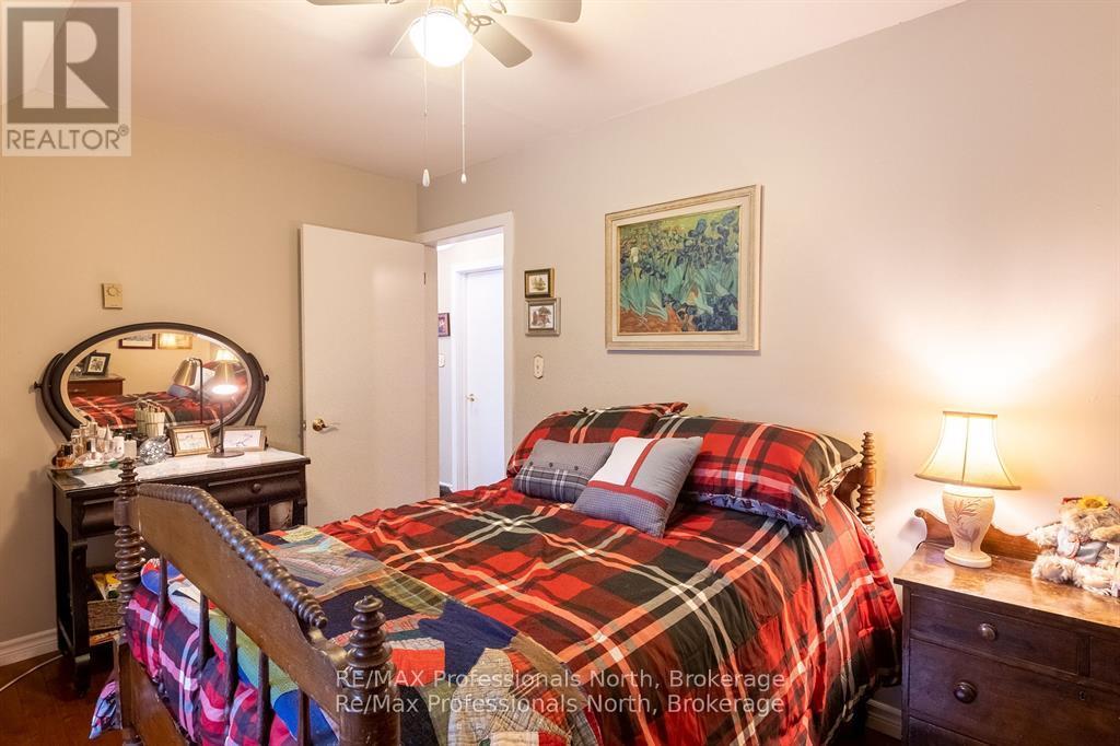 80 Invergordon Avenue, Minden Hills, Ontario  K0M 2K0 - Photo 35 - X12221096