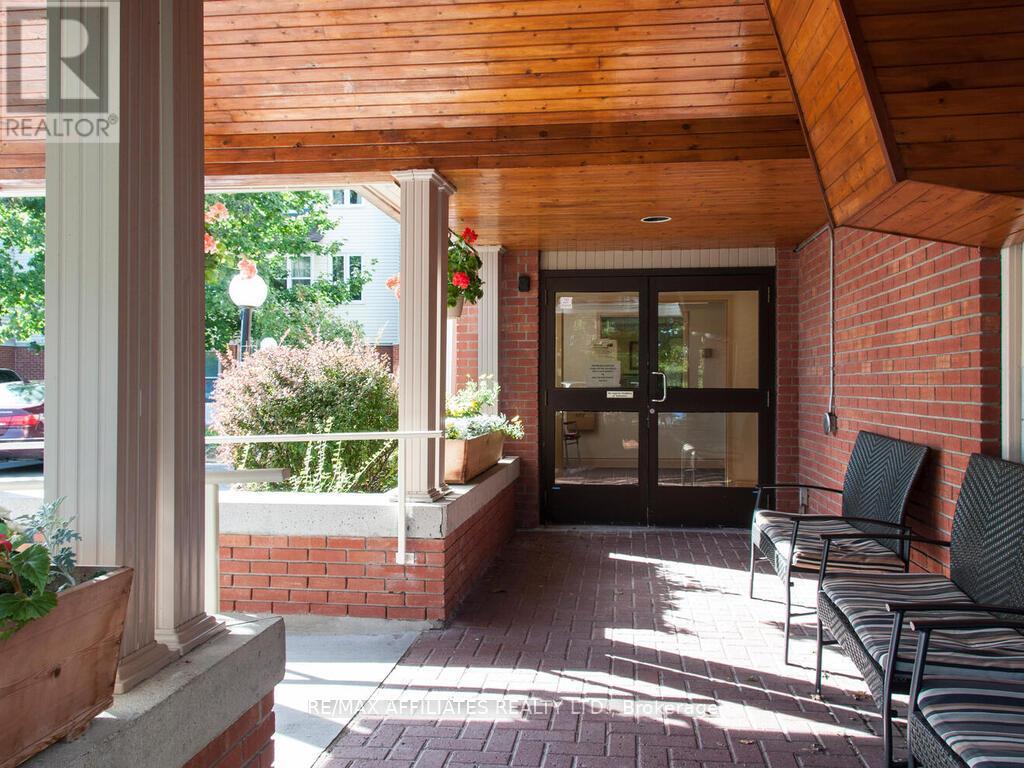 Property at 230 - 848 SEYTON DRIVE image 2