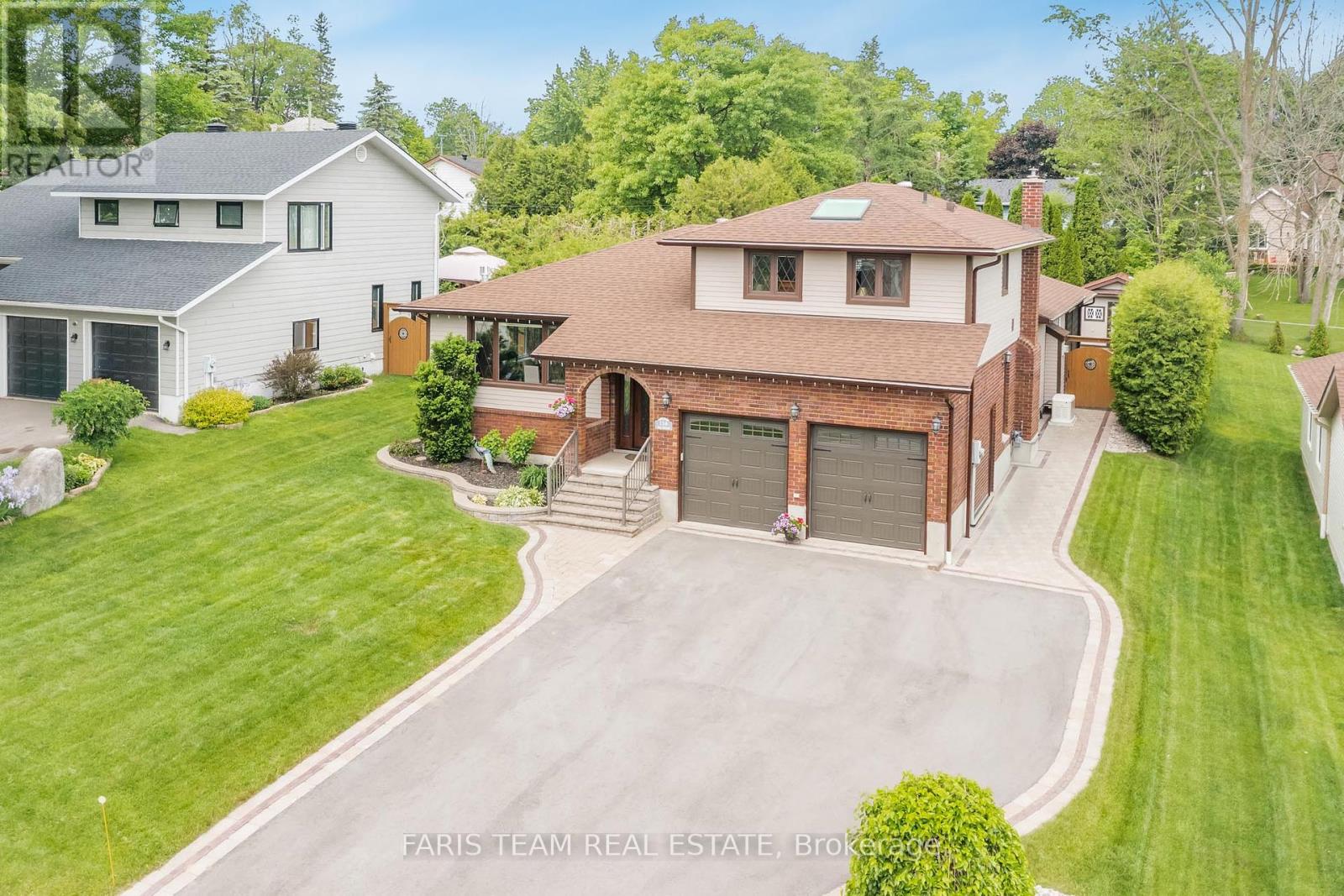 Property at 114 BAY STREET image 1