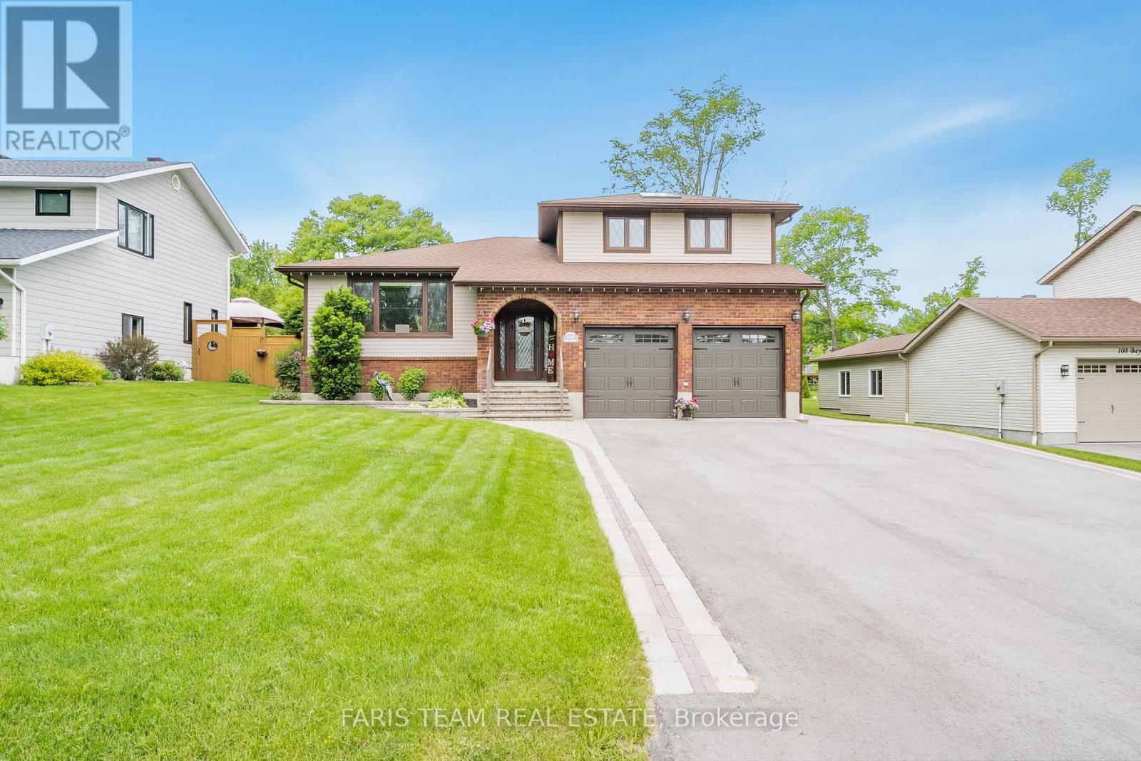 Property at 114 BAY STREET image 2