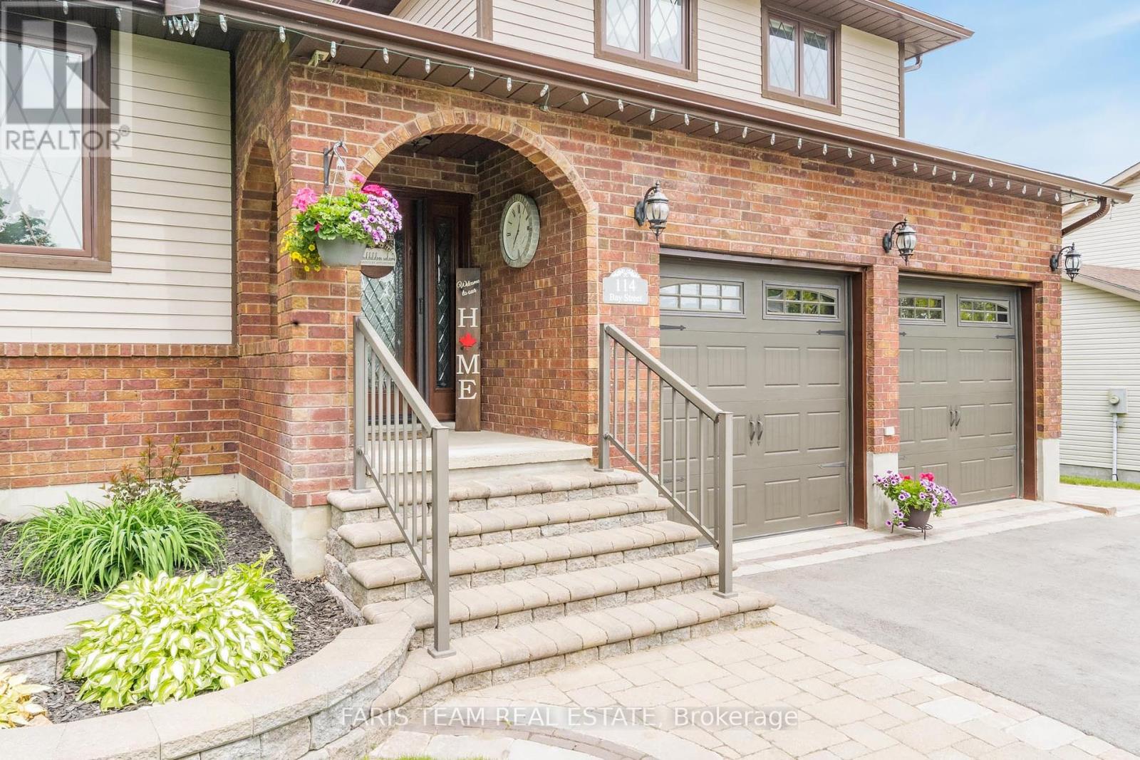 Property at 114 BAY STREET image 3