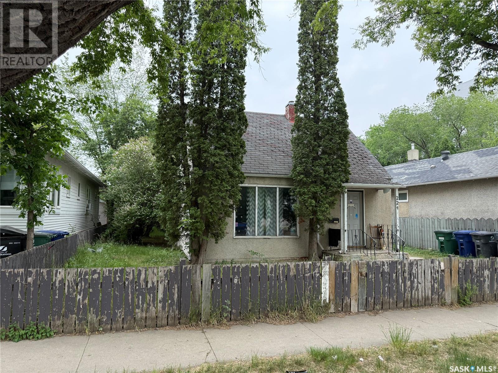 Property at 224 N AVENUE S image 1
