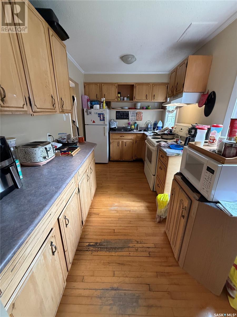 Property at 224 N AVENUE S image 5