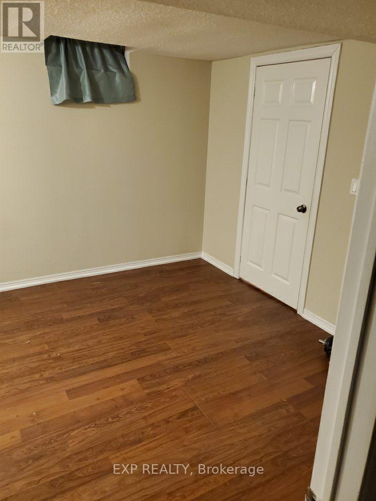 Bsmt - 31 Matterdale Avenue, Brampton, Ontario L6Y 4J6 - Photo 7 - W12220961