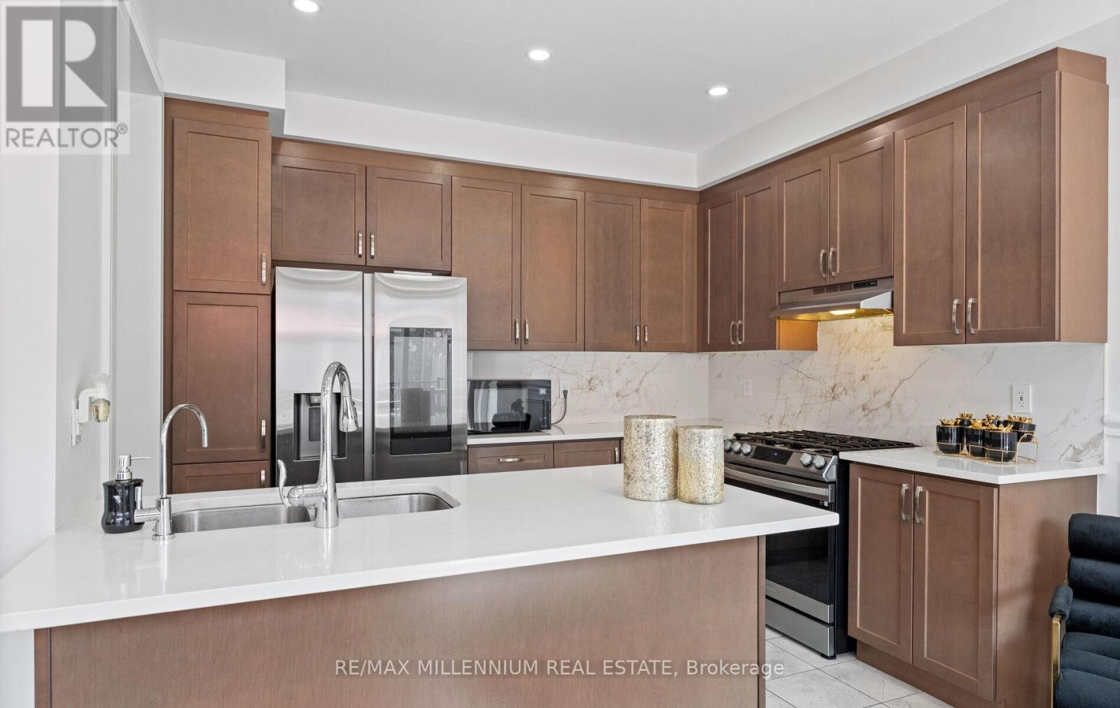83 Casley Avenue, Richmond Hill, Ontario  L4S 0K7 - Photo 16 - N12221085