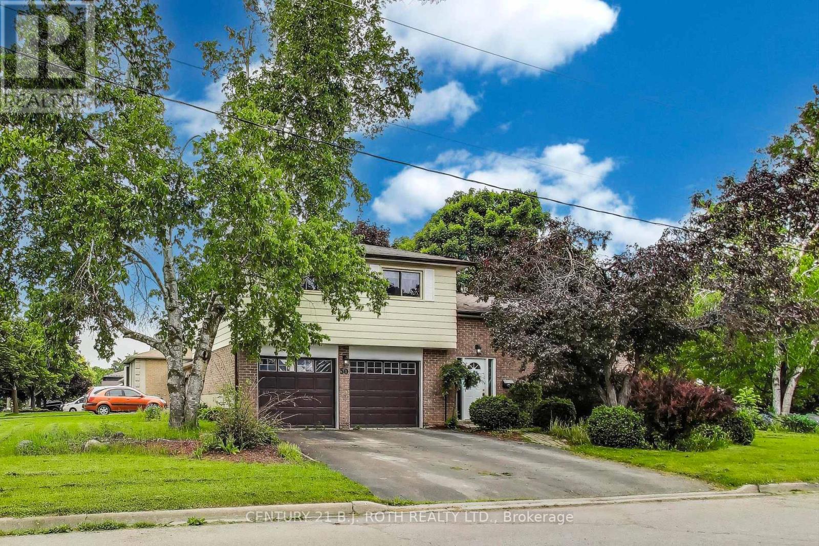 Property at 50 APPLEWOOD CRESCENT image 1