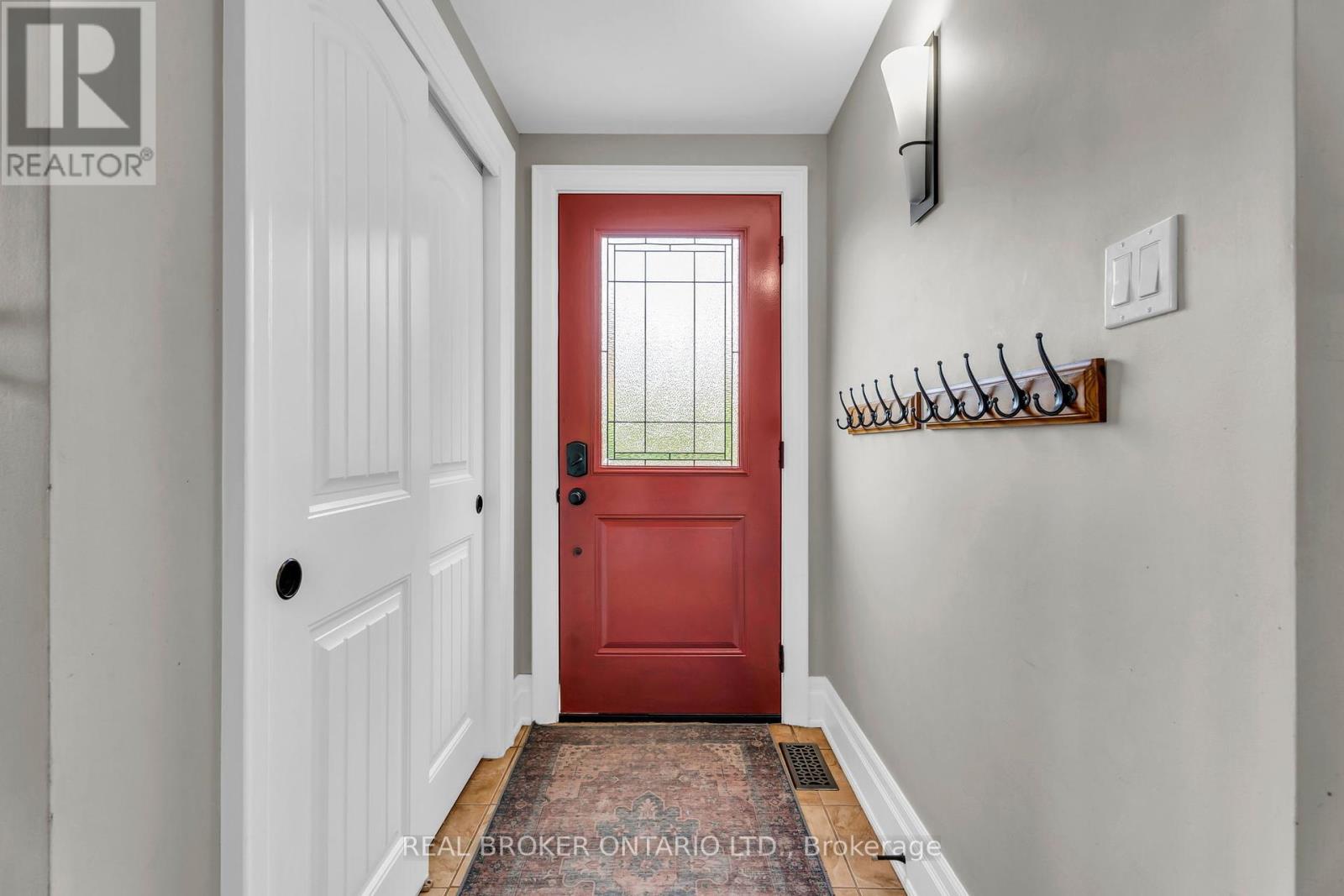 Property at 7 VICTORIA HEIGHTS image 3