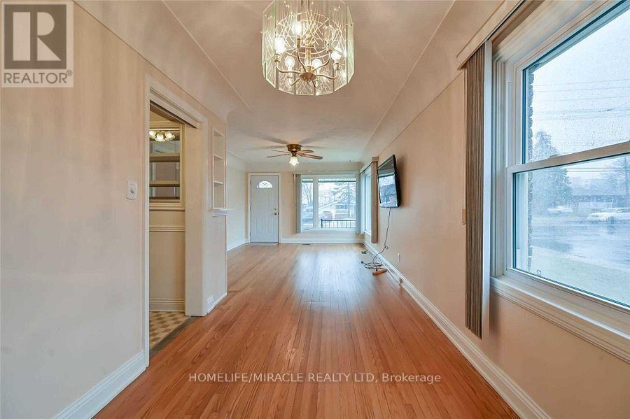 Main Fl - 764 Upper Ottawa Street, Hamilton, Ontario  L8T 3V1 - Photo 10 - X12221119
