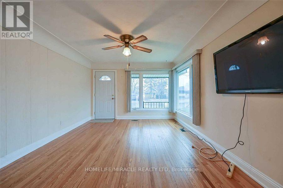 Main Fl - 764 Upper Ottawa Street, Hamilton, Ontario  L8T 3V1 - Photo 4 - X12221119