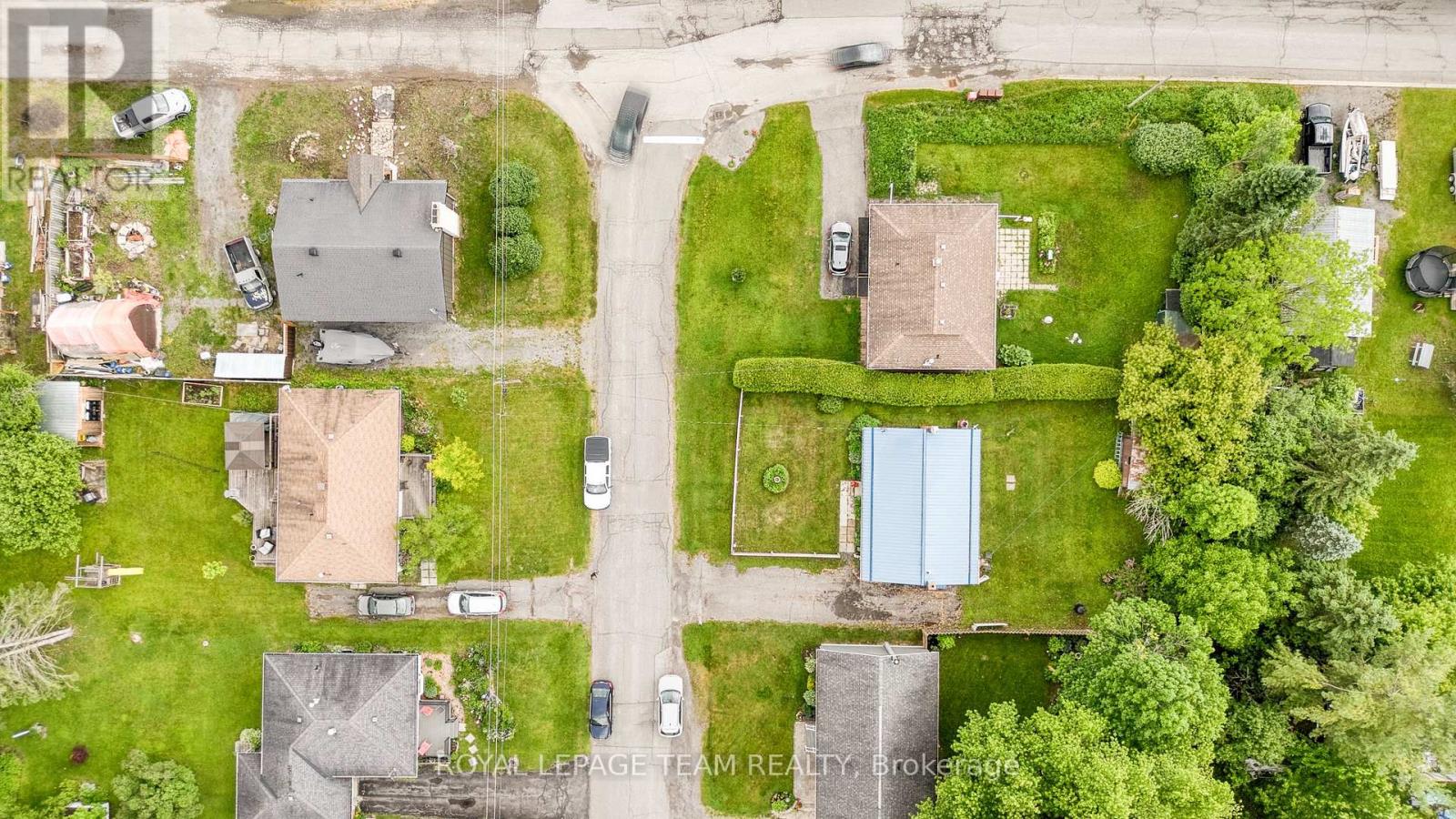 329 Wylie Street, Mississippi Mills, Ontario  K0A 1A0 - Photo 2 - X12221168