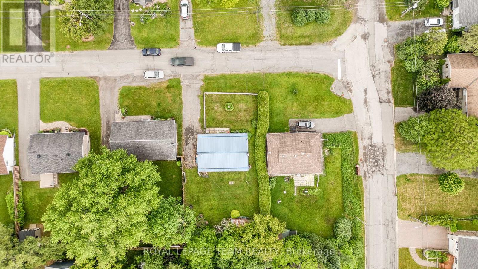 329 Wylie Street, Mississippi Mills, Ontario  K0A 1A0 - Photo 4 - X12221168